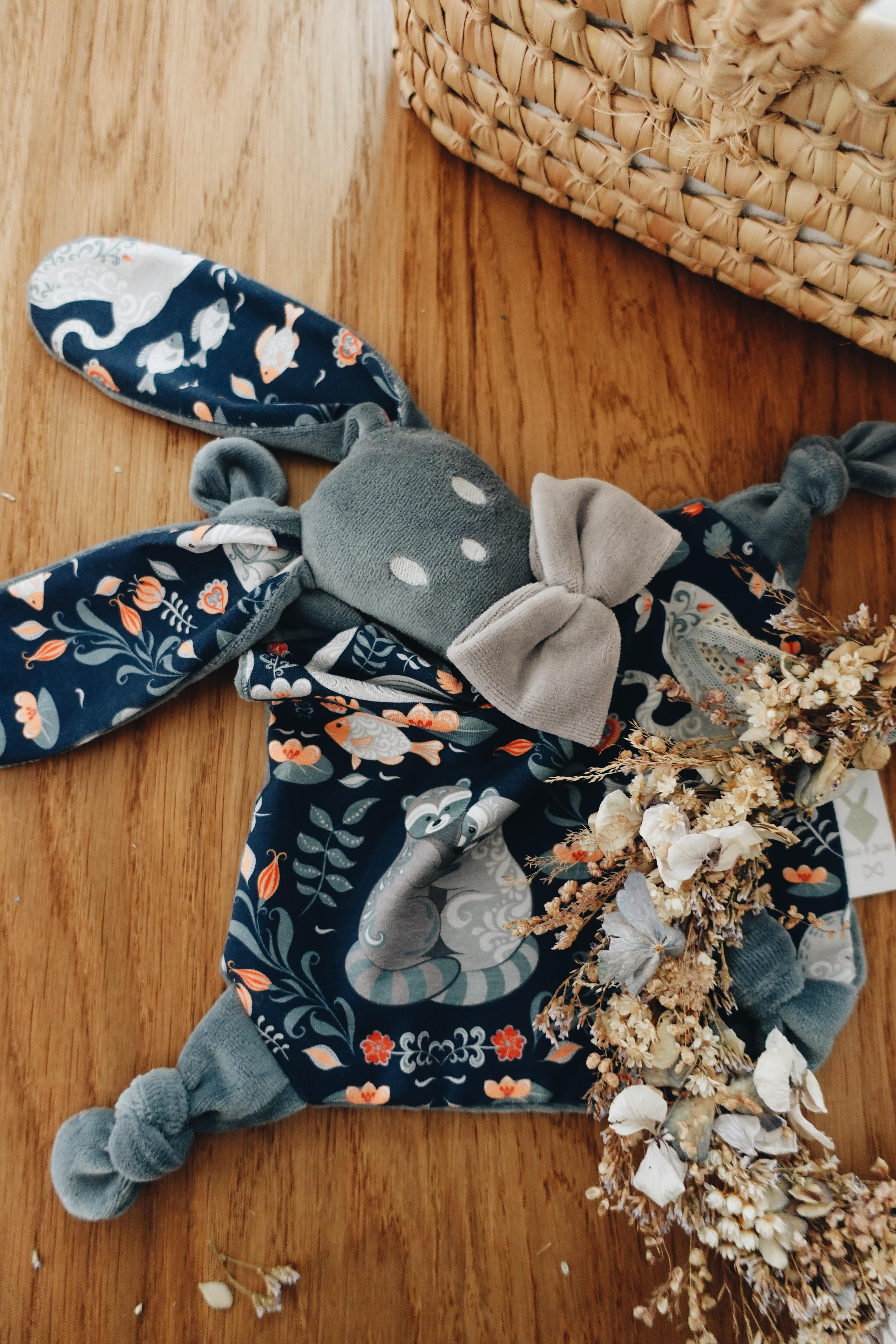 PROTOTYPE - Doudou Velours Chouchou - Lac Magique