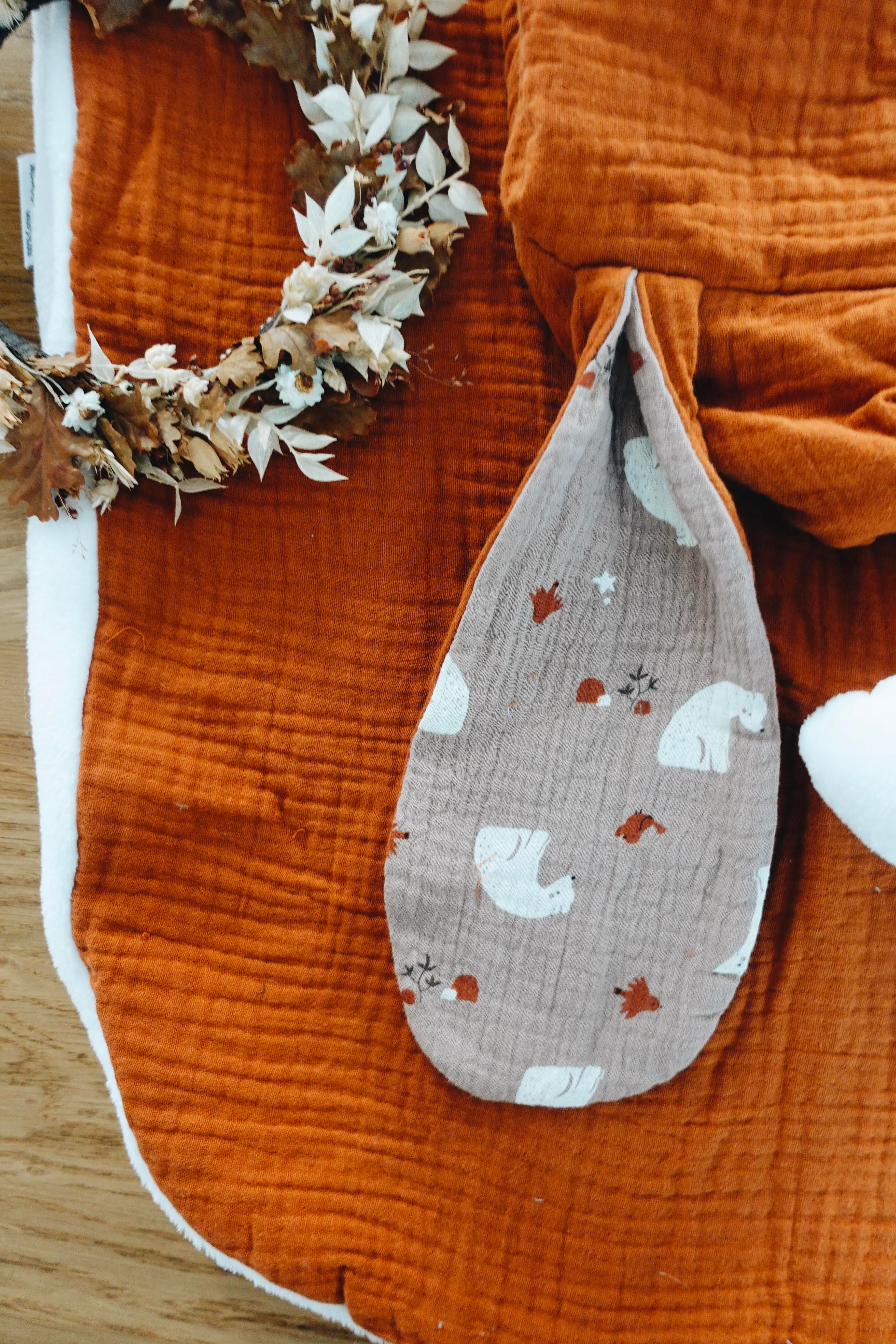 PROTOTYPE - Poncho - Mocha Bears