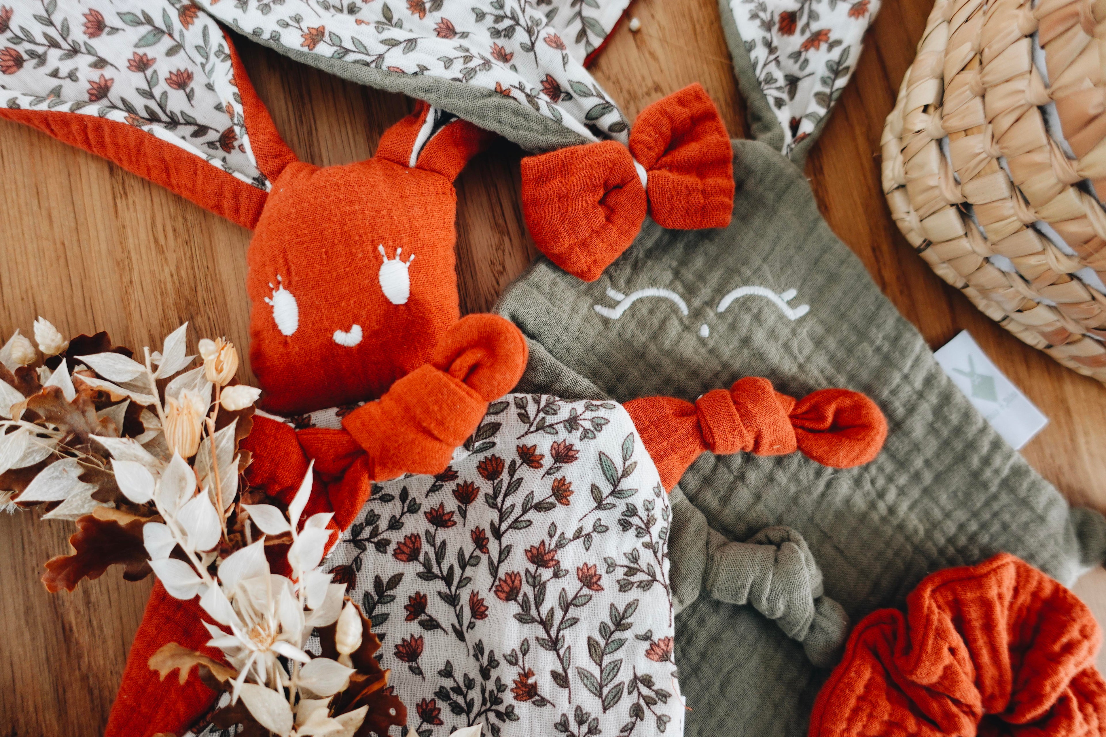 PROTOTYPE - Doudou Lange Mini Noeuds - Terracotta Petals