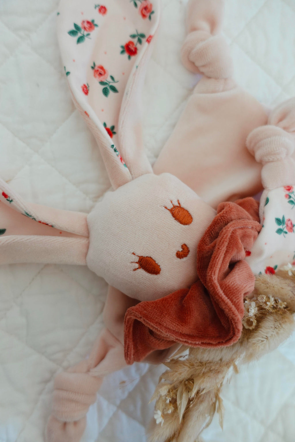 Doudou Velours Chouchou - Pink Roses