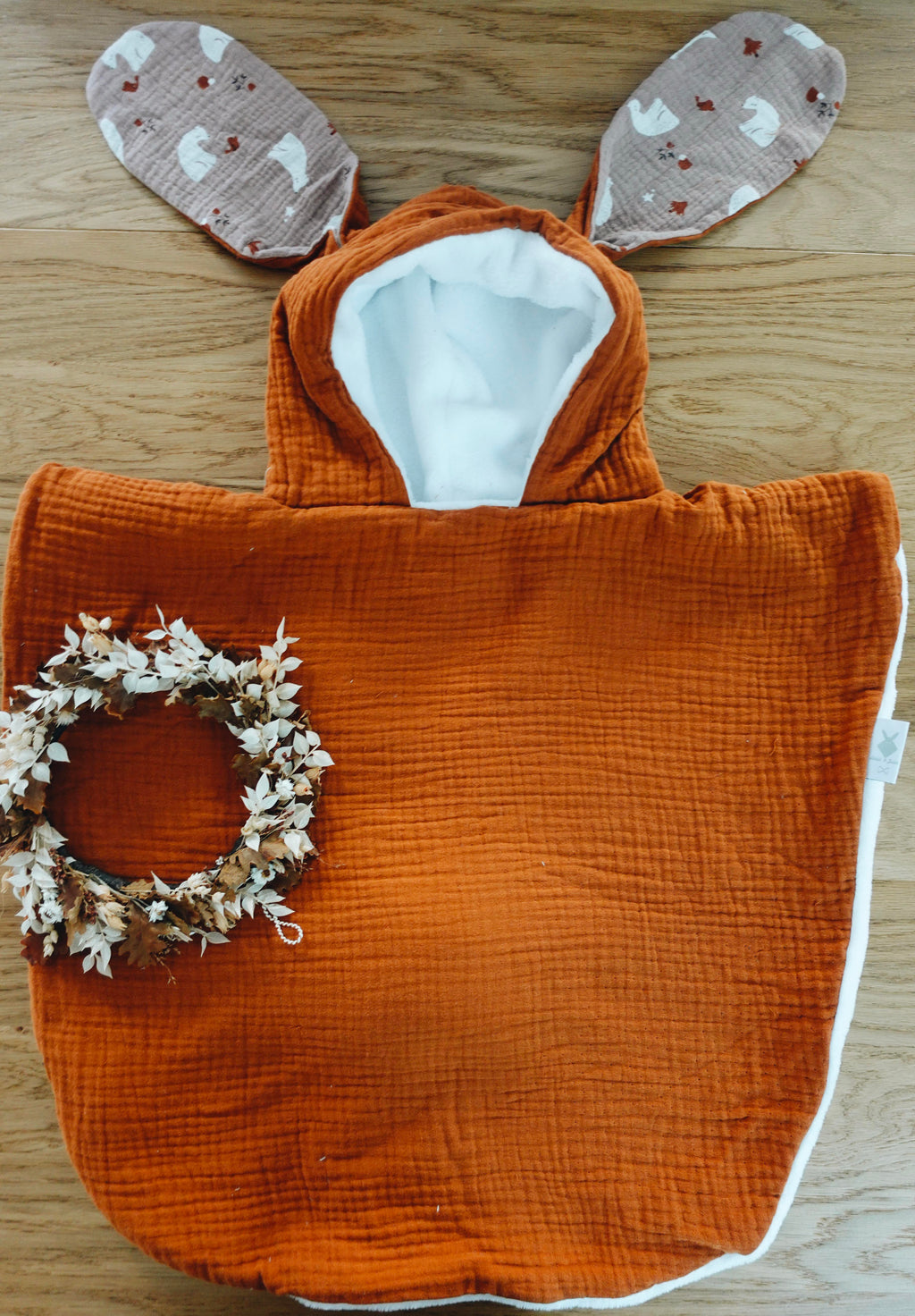 PROTOTYPE - Poncho - Mocha Bears