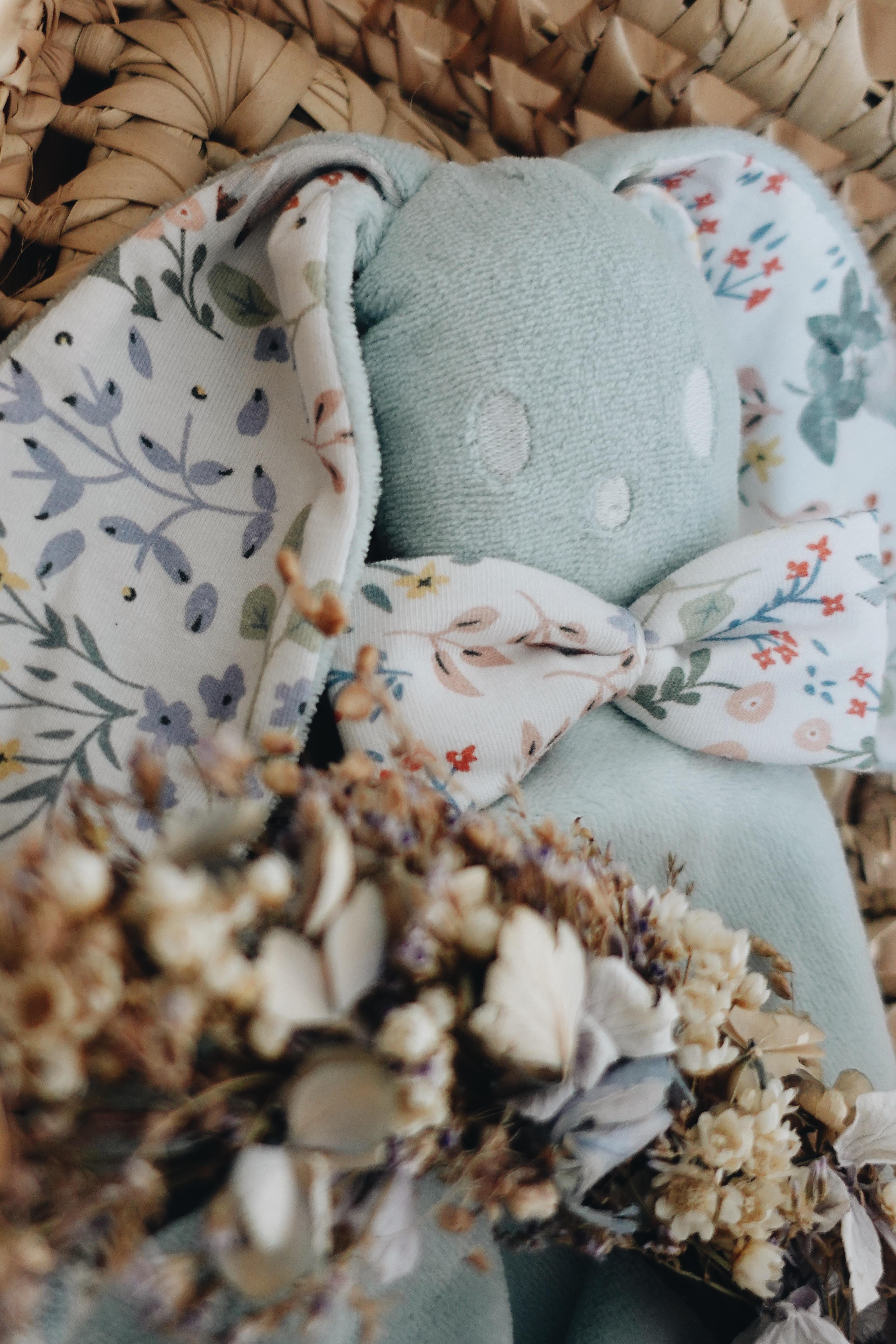PROTOTYPE - Bébé Doudou Velours - Cottontails Blossom