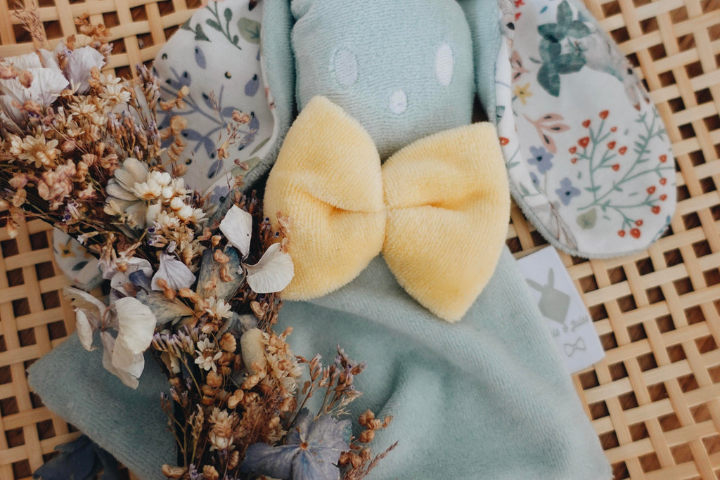 PROTOTYPE - Bébé Doudou Velours - Cottontails Blossom