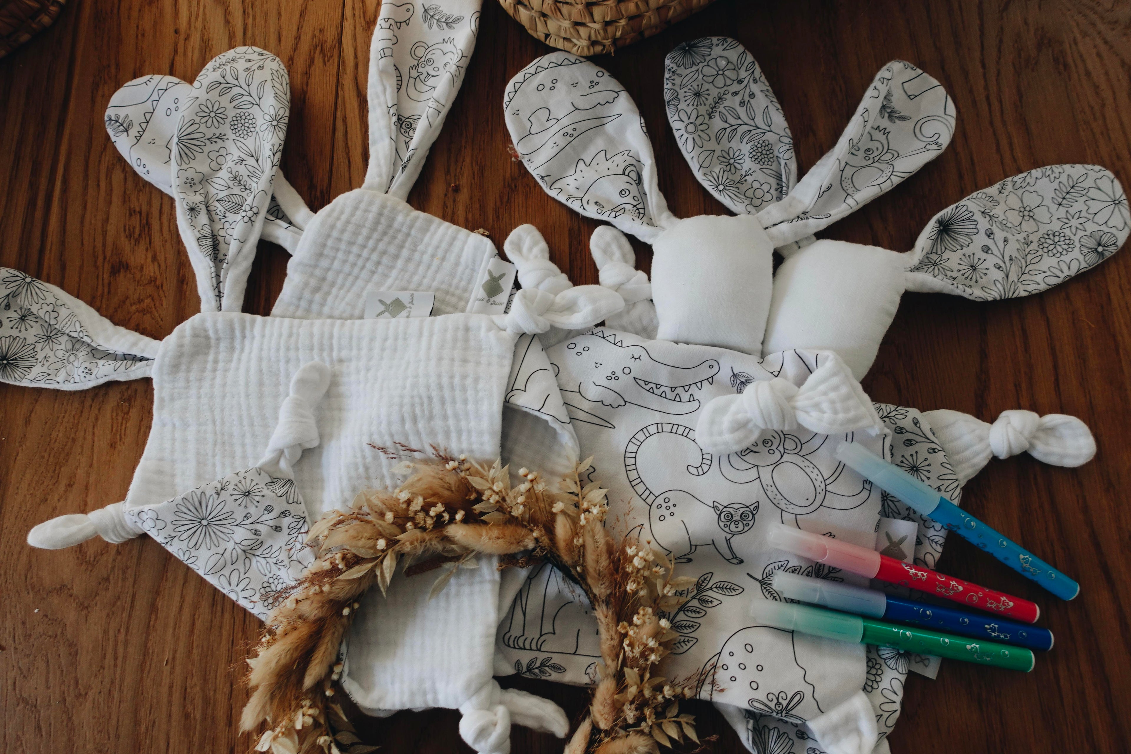 Doudou Lange Mini Noeuds - Coloriages Fleurs