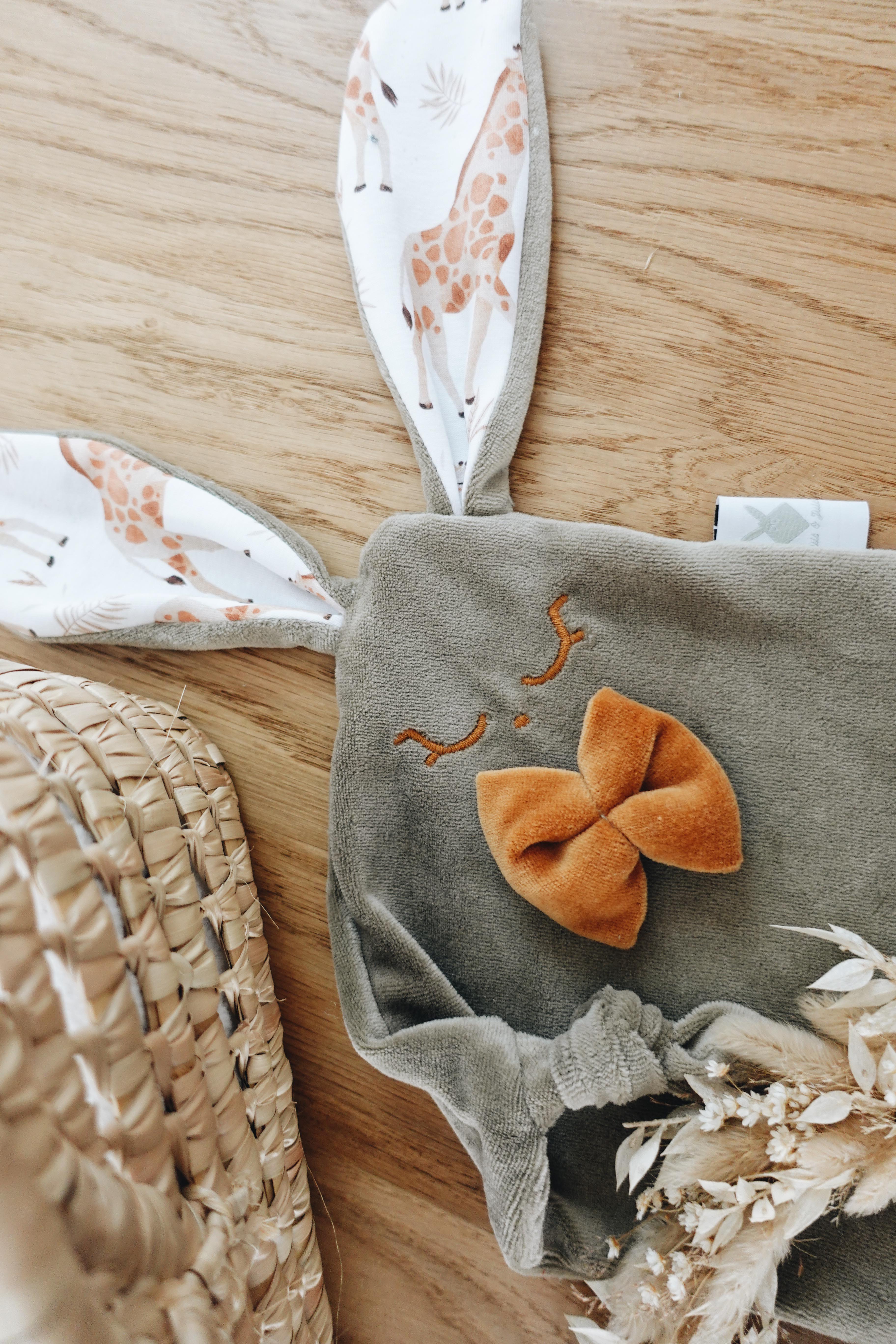 PROTOTYPE - Doudou Velours Mini Noeuds - Girafes