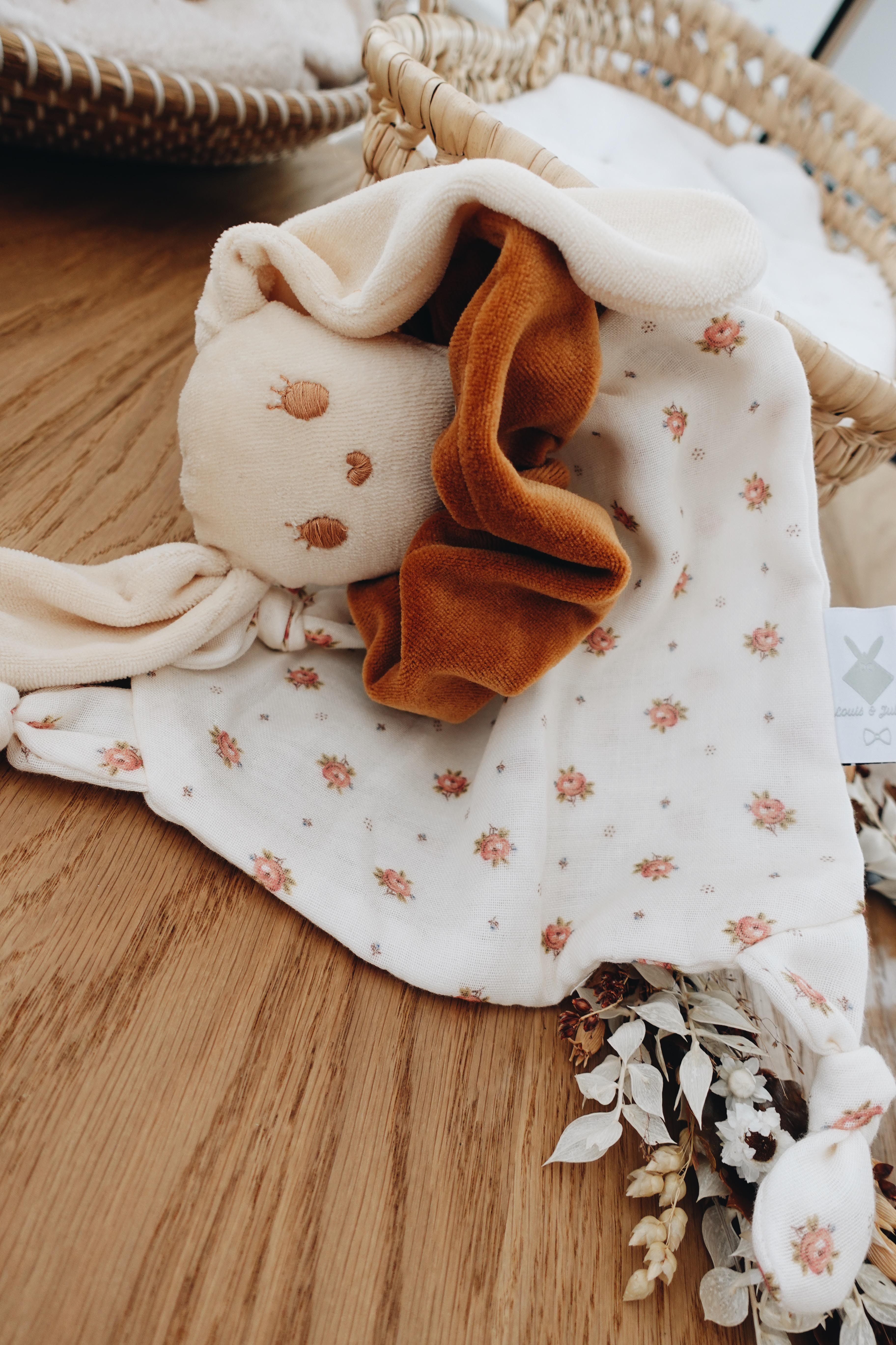 PROTOTYPE - Doudou Mousseline Monceau Rouge