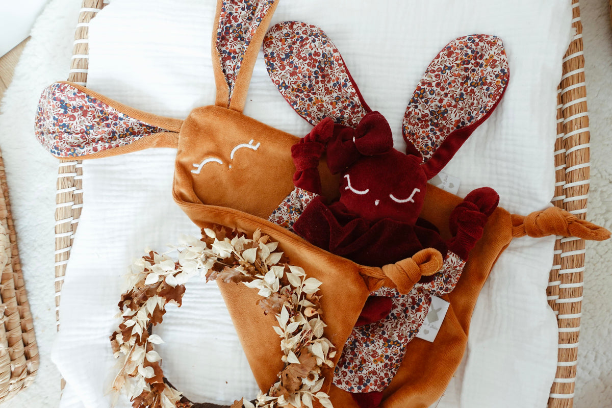 Doudou Velours Classique Noeuds - Wiltshire