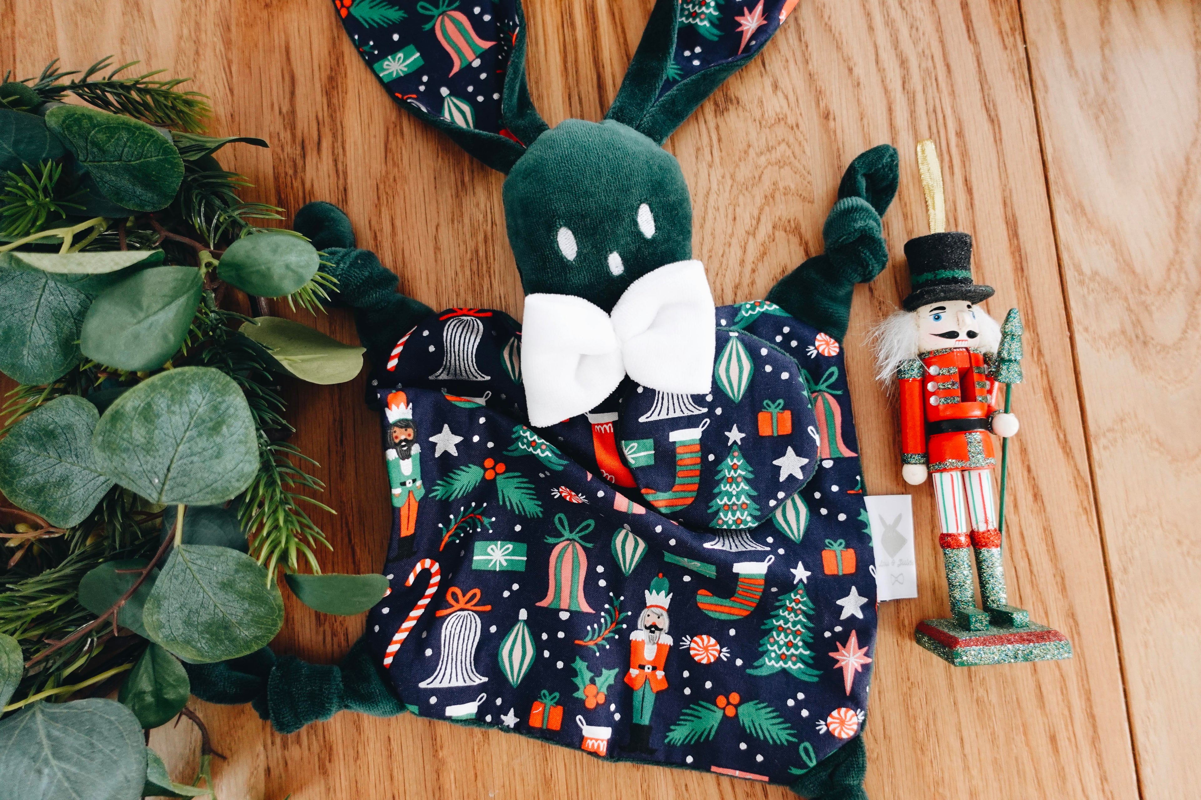 PROTOTYPE - Doudou Velours Chouchou - Jolly Nutcracker