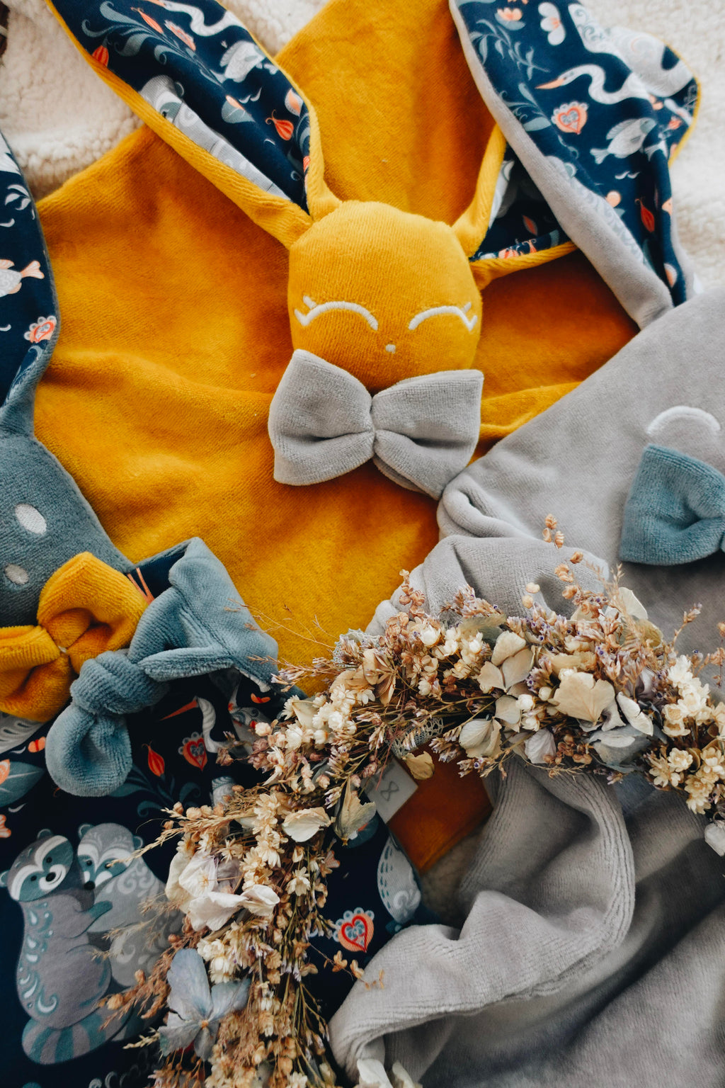 PROTOTYPE - Doudou Velours Câlin Noeuds - Lac Magique