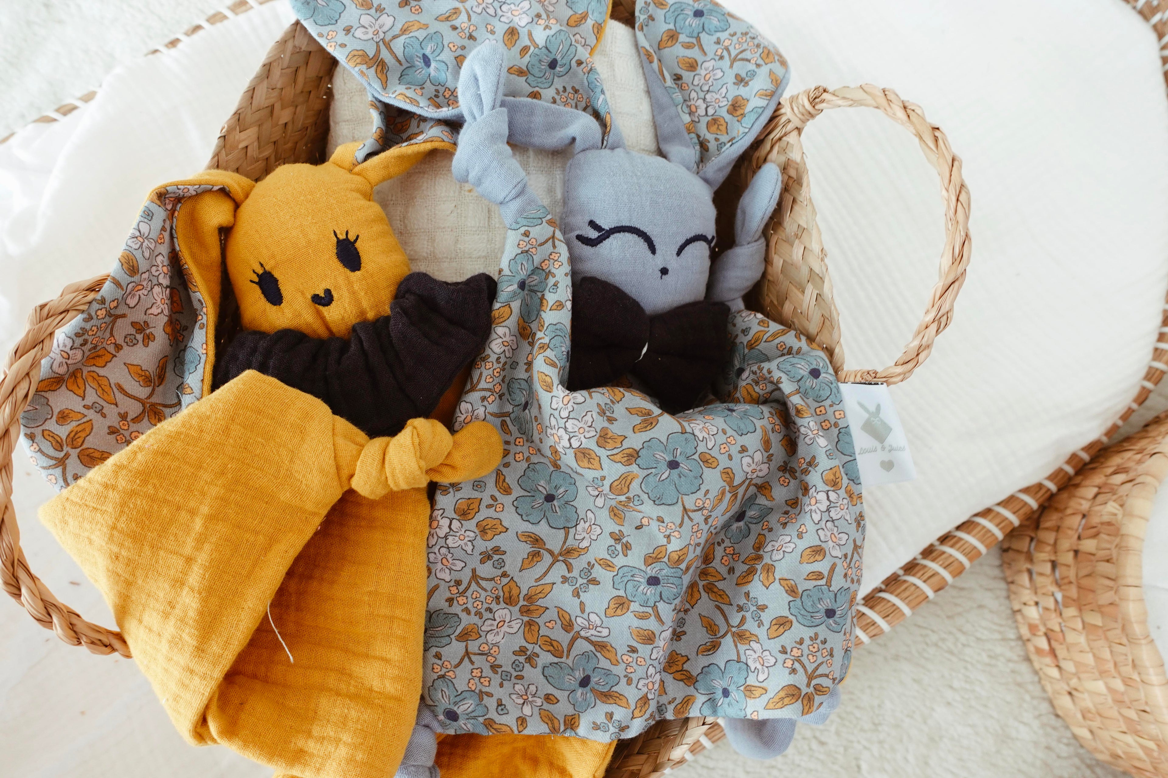 Doudou Lange Câlin Noeuds - Bloomfield