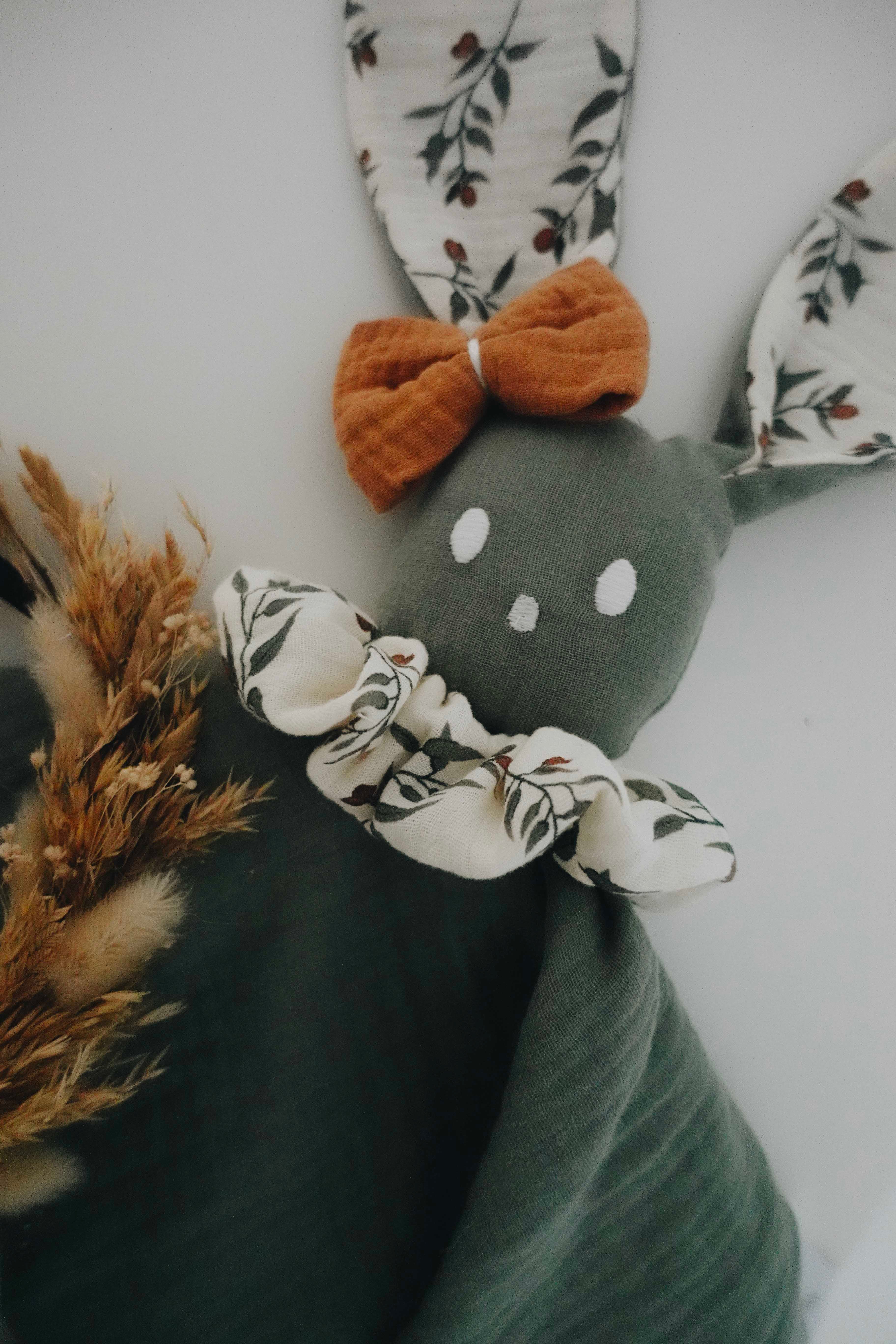 Doudou Lange Câlin Noeuds - Clémentines