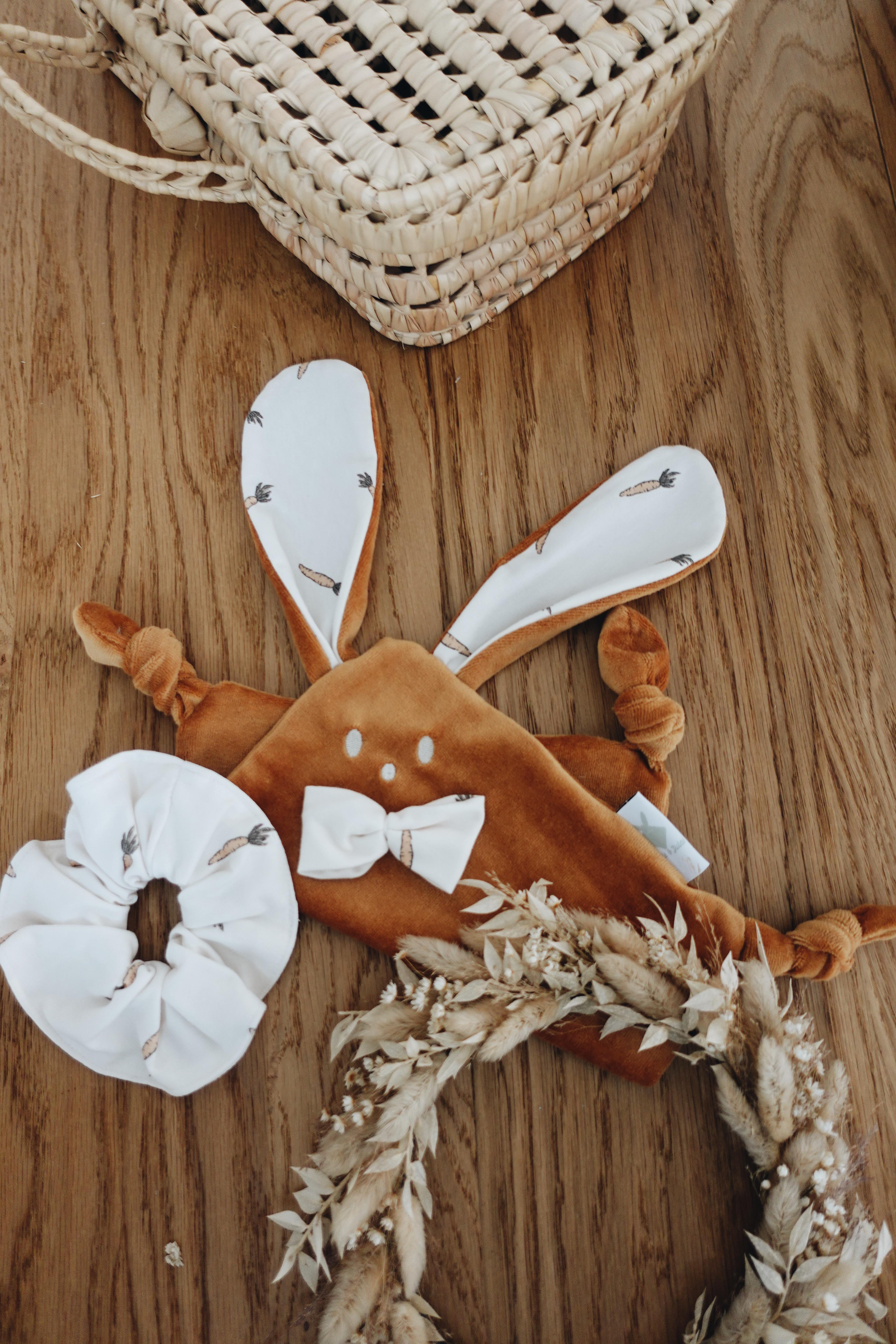 PROTOTYPE - Doudou Velours Mini Noeuds - Carrots