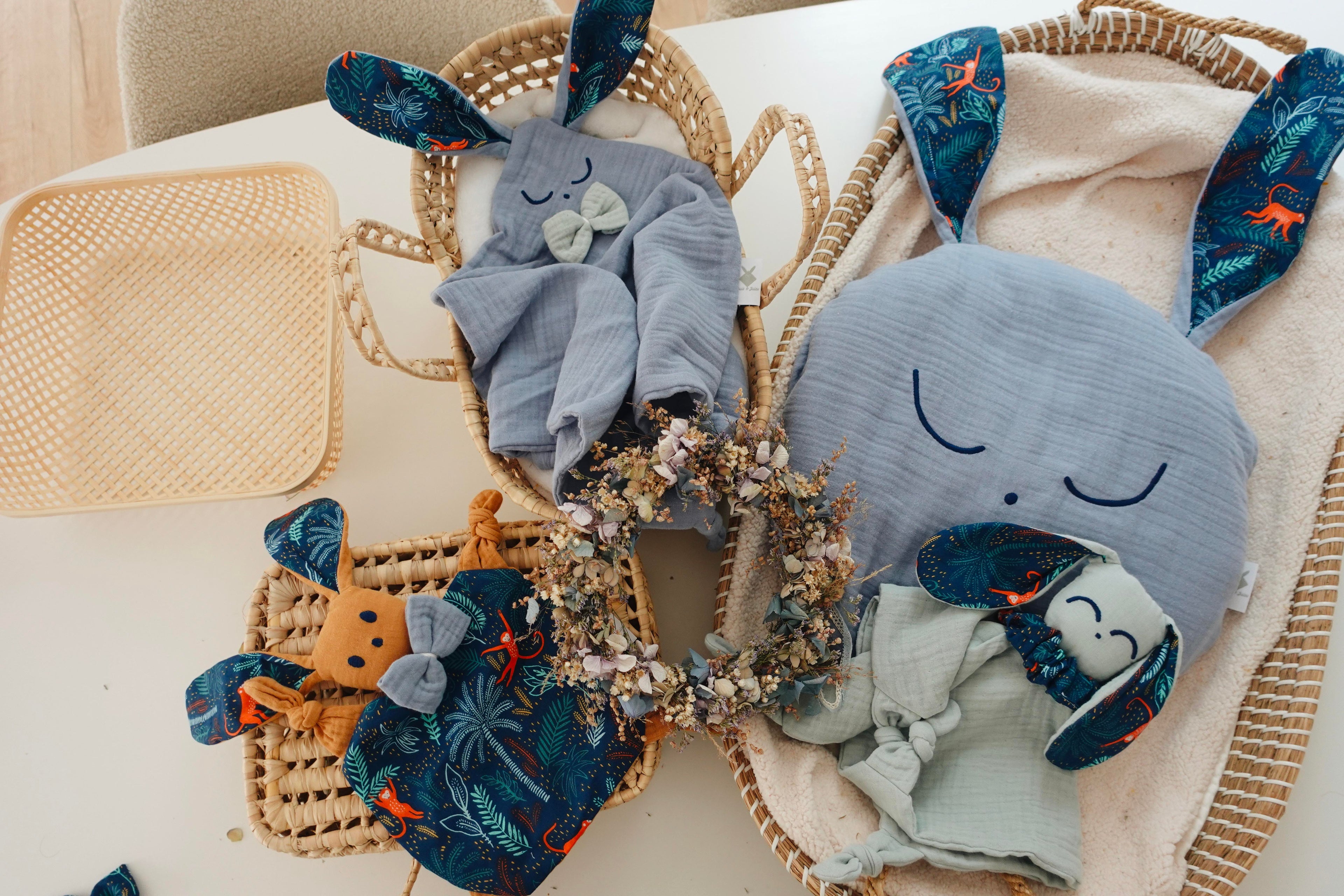 Doudou Lange Cocooning Noeuds - Blue Jungle