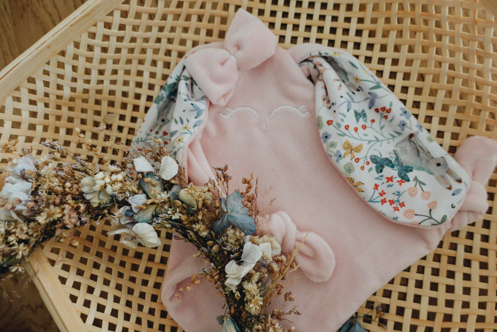 PROTOTYPE - Doudou Velours Mini Noeuds - Cottontails Blossom