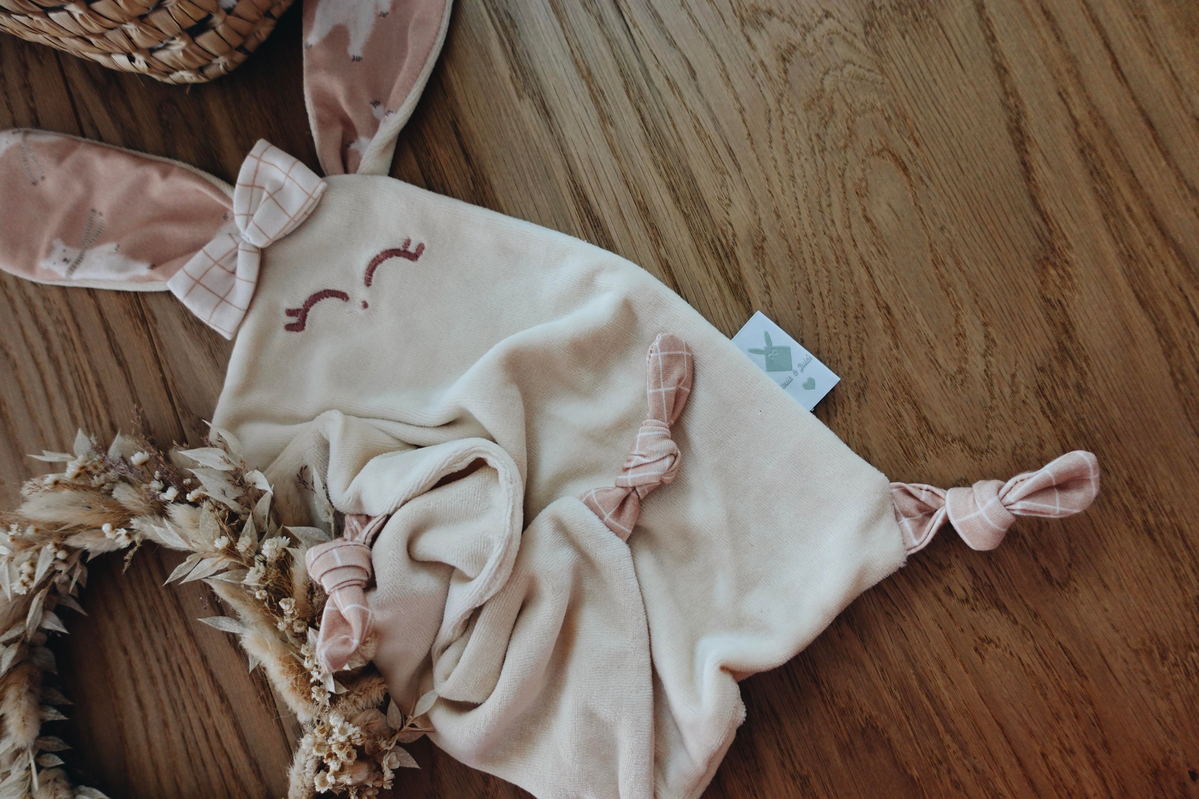 PROTOTYPE -Doudou Velours Classique Noeuds - Checks and Bears Nude