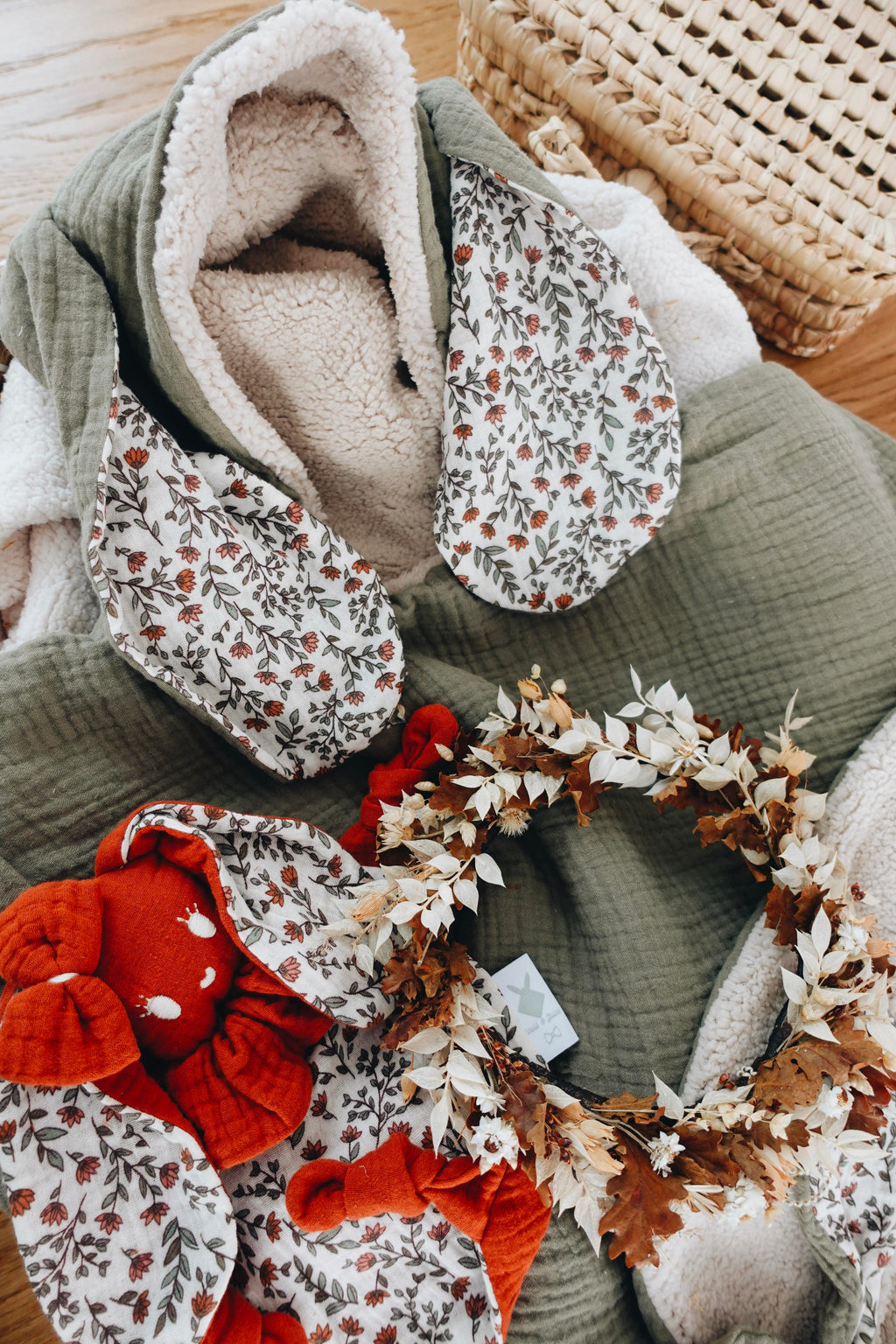 PROTOTYPE - Poncho - Terracotta Petals