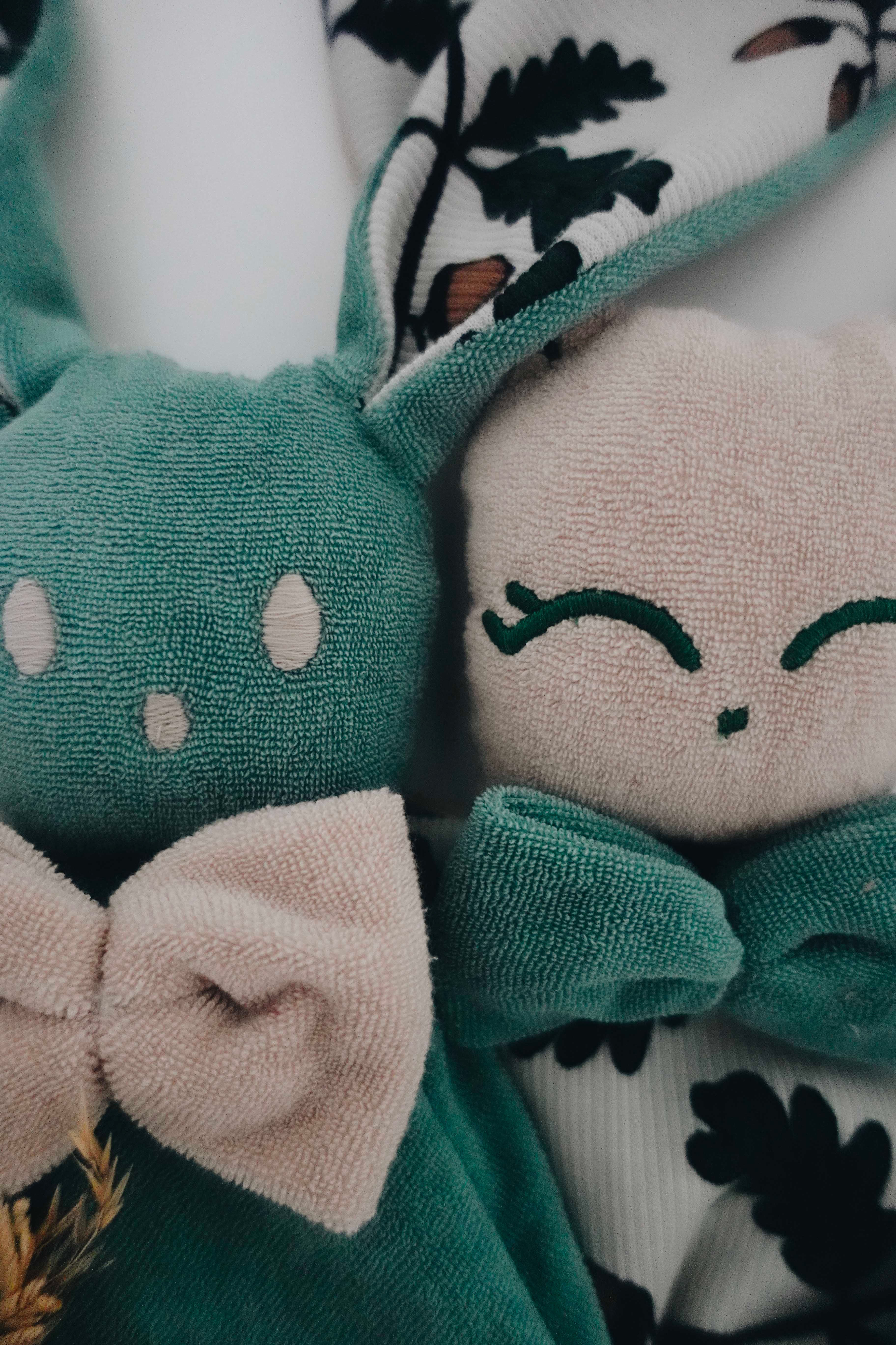 Doudou Eponge Câlin Noeuds - Acorns