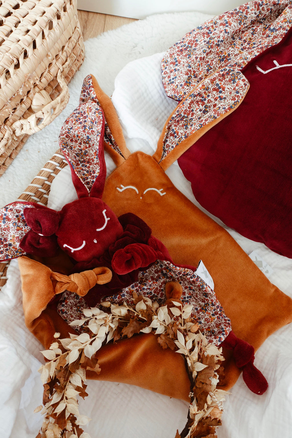 Doudou Velours Classique Noeuds - Wiltshire