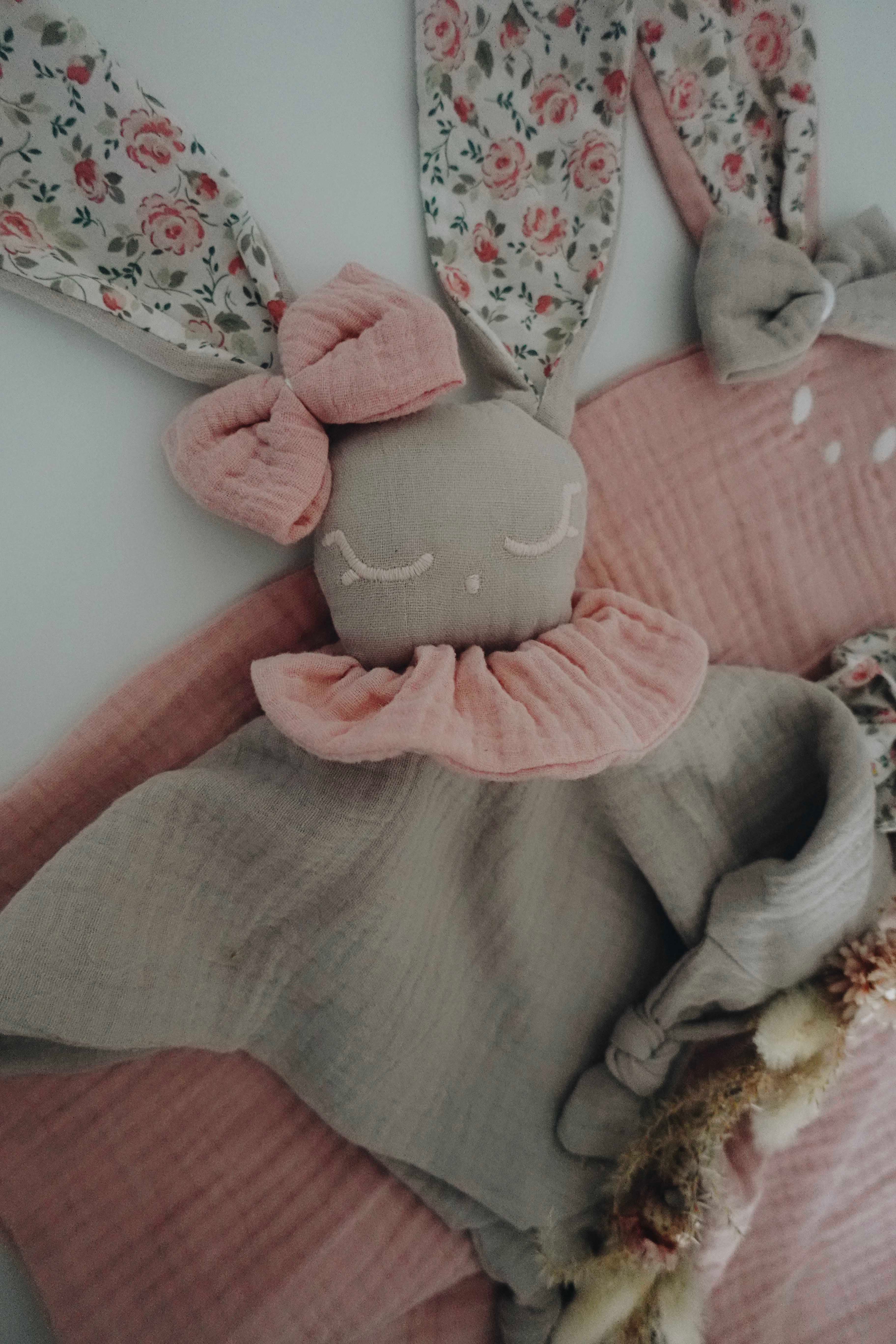 Doudou Lange Câlin Noeuds - Pomponella