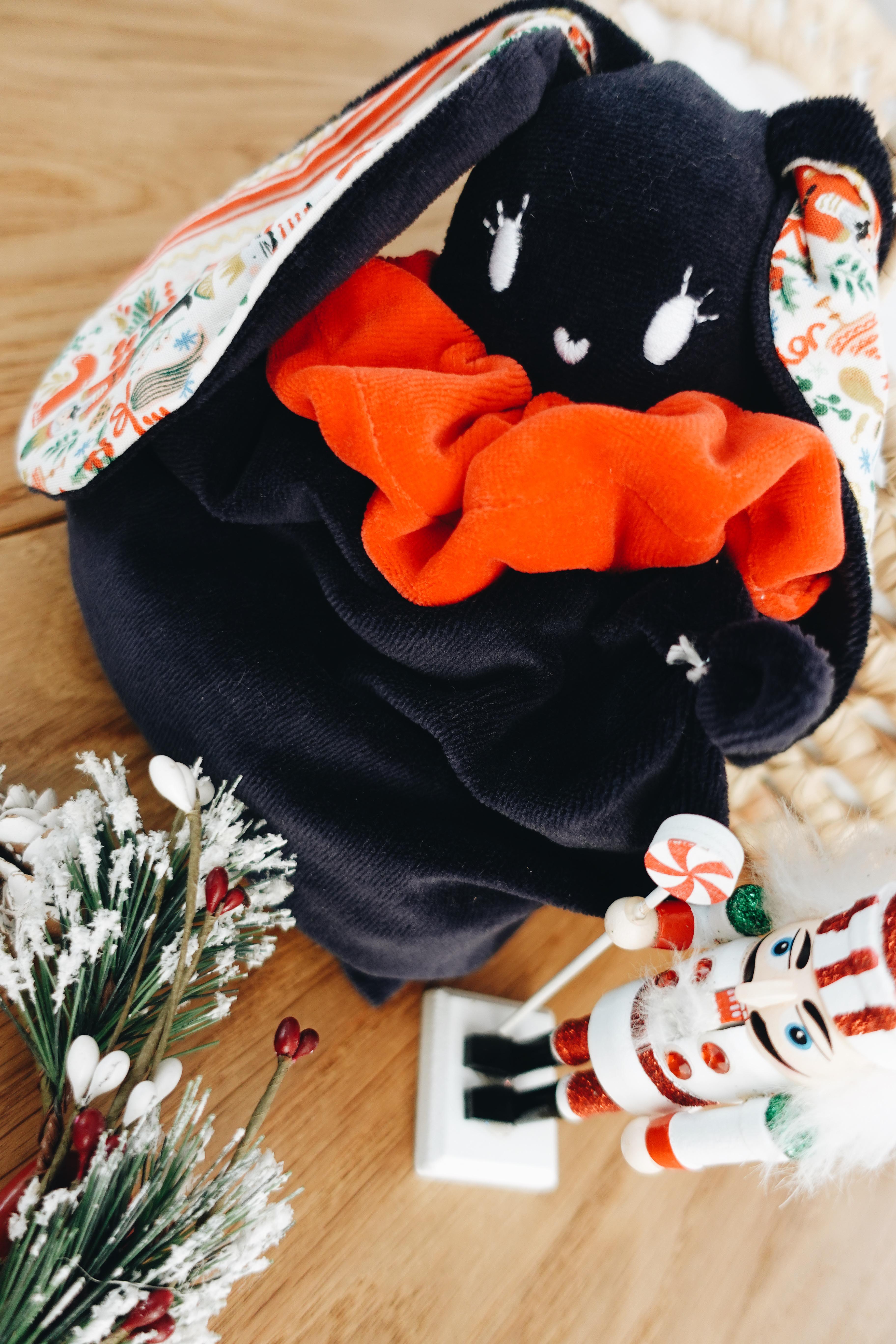 PROTOTYPE - Bouillotte noyaux de cerise velours - Deck the Halls