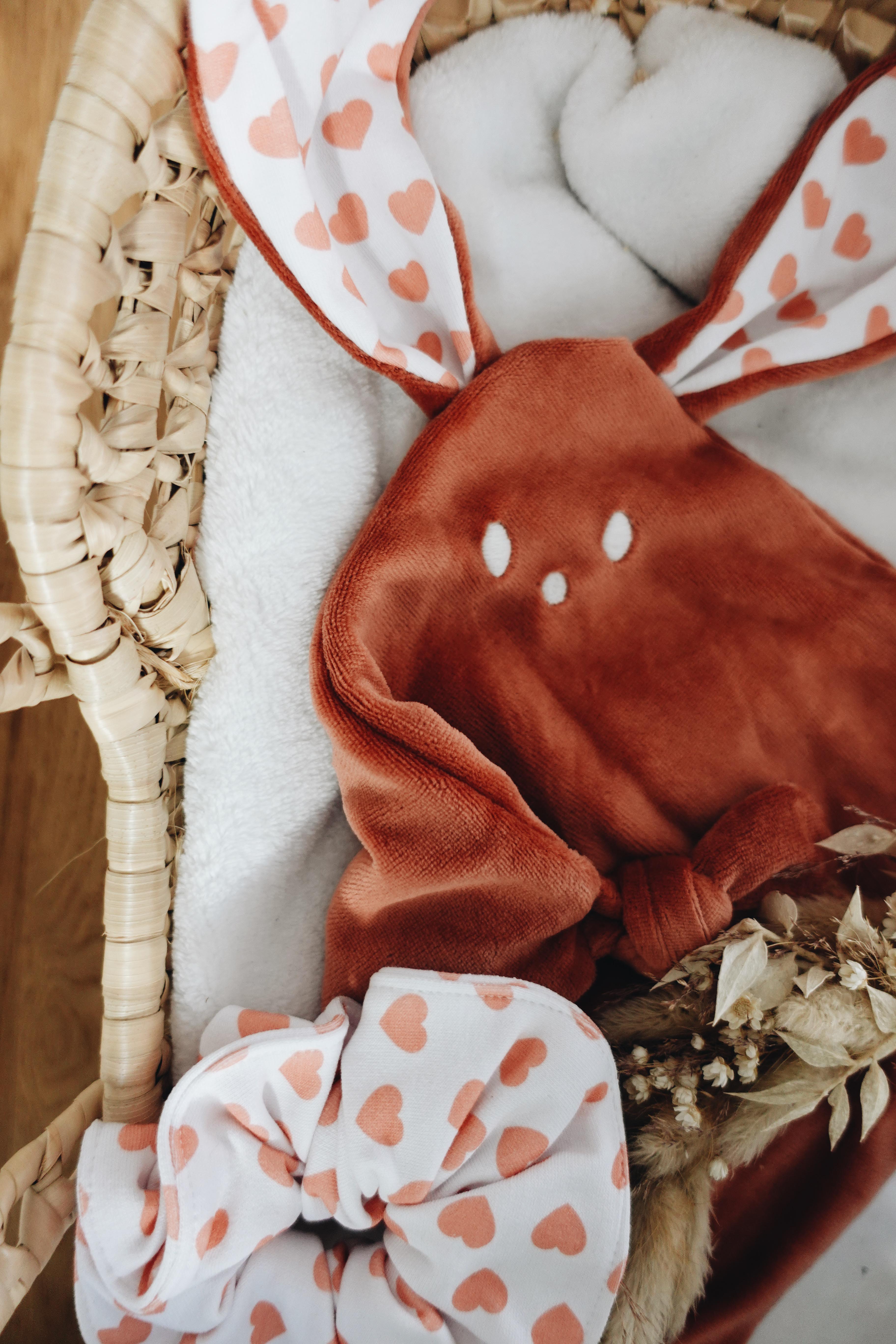 Doudou Velours Mini Noeuds - Coeurs