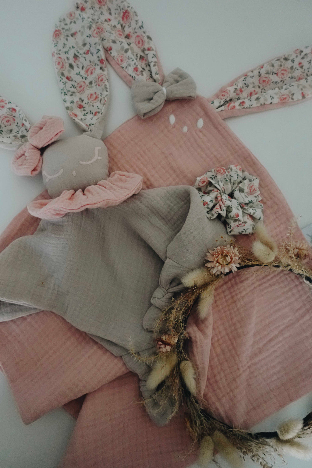 Doudou Lange Cocooning Noeuds - Pomponella