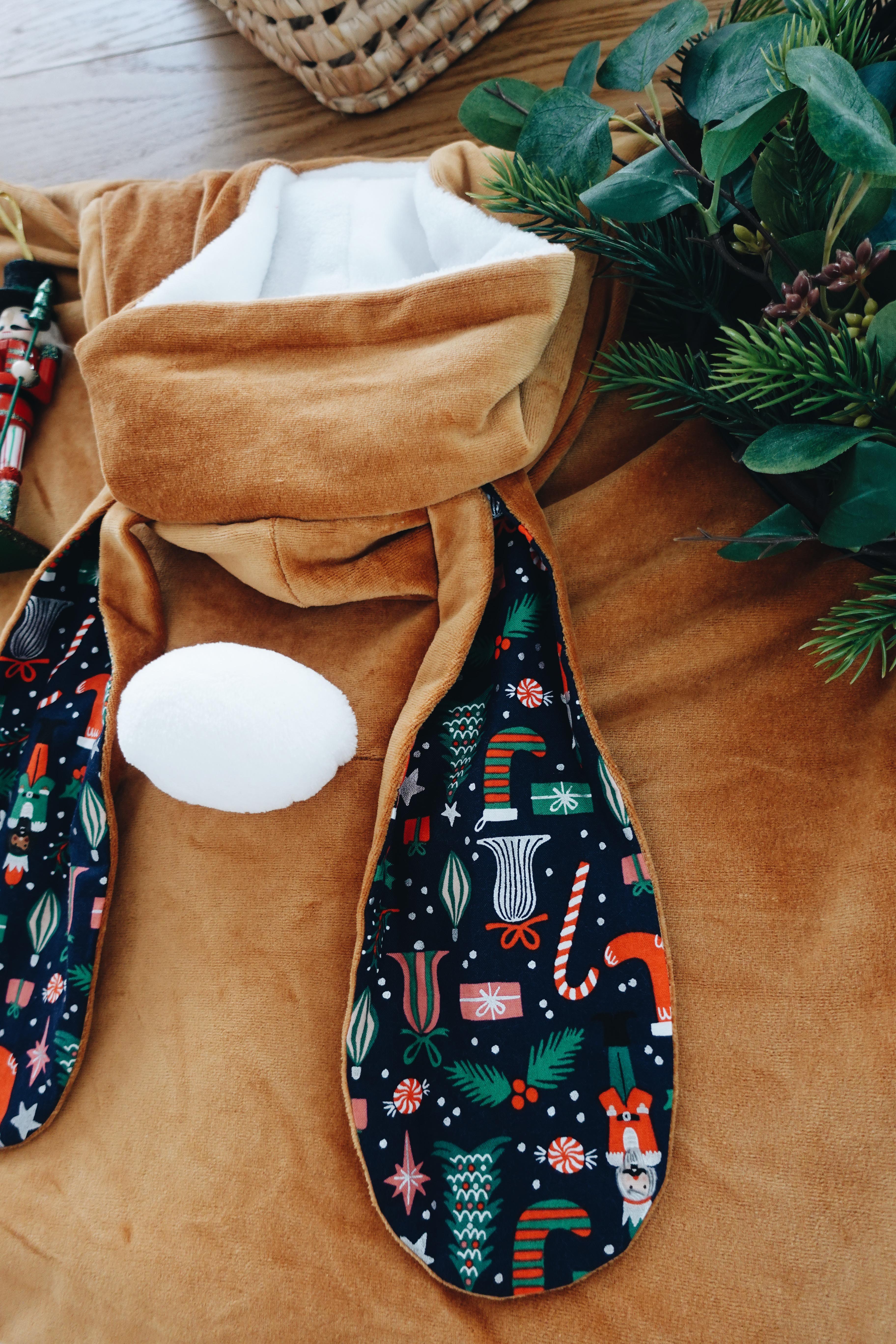 PROTOTYPE - Poncho - Jolly Nutcracker