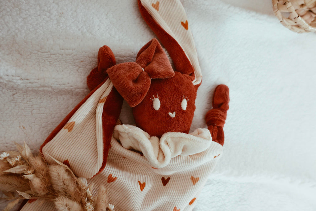 Doudou Chouchou Velours - Colorful Hearts