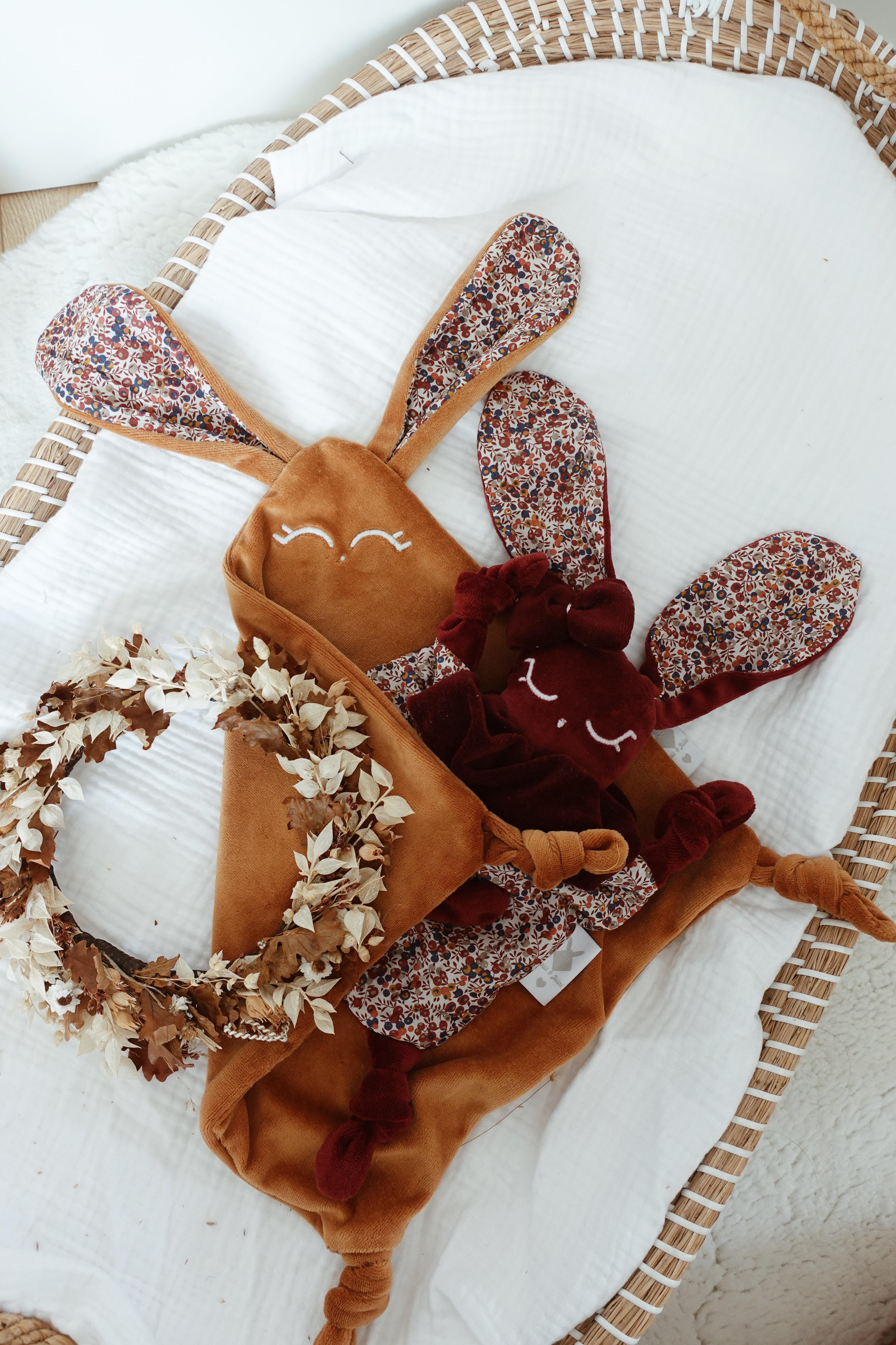 Doudou Velours Classique Noeuds - Wiltshire