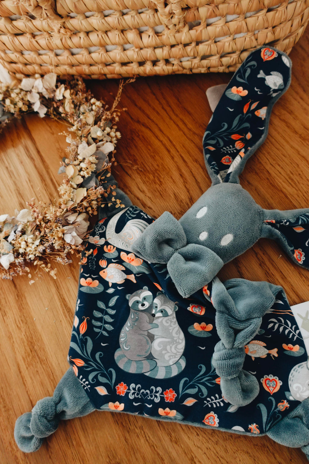 PROTOTYPE - Doudou Velours Chouchou - Lac Magique