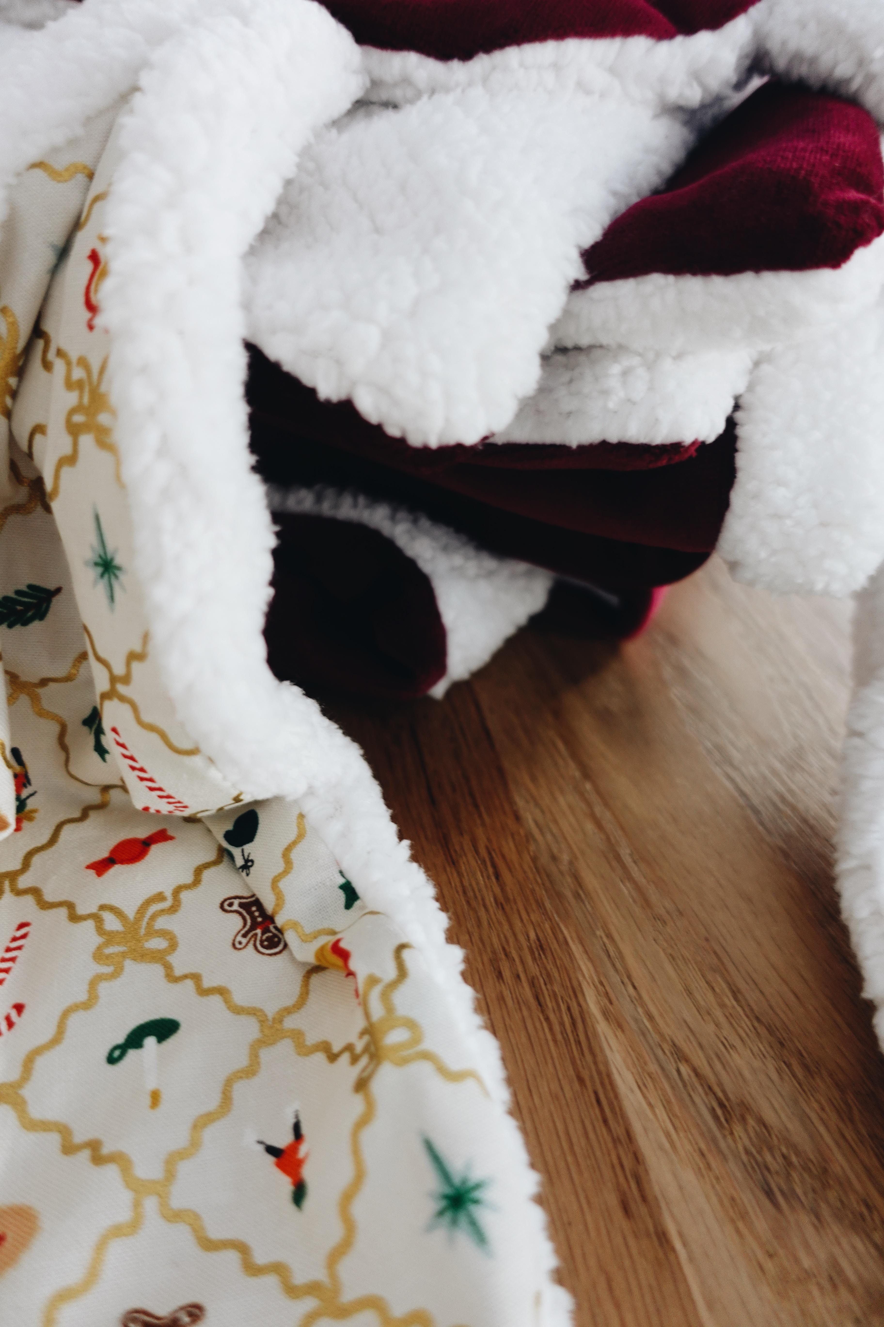 PROTOTYPE - Couverture Velours Noeuds 60x60cm - Holiday Argyle