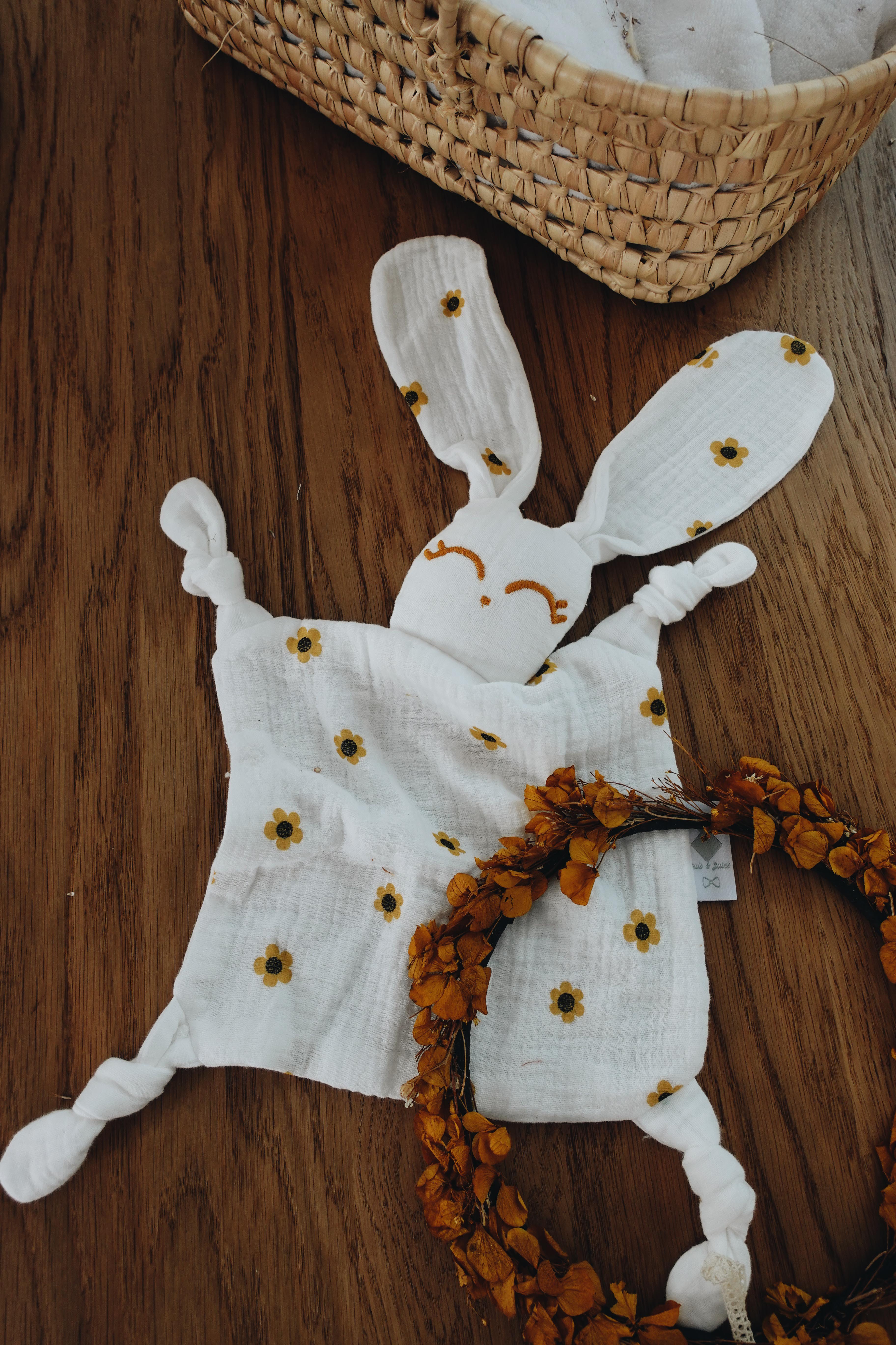 PROTOTYPE - Doudou Lange Chouchou – Yellow Daisies