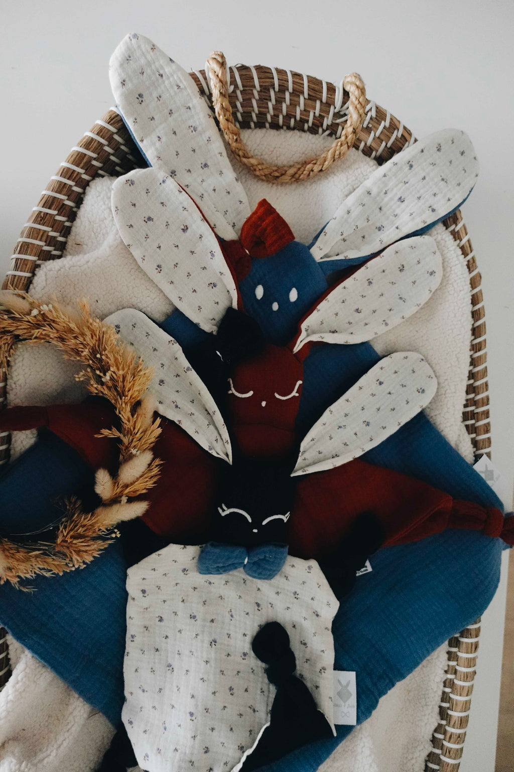 Doudou Lange Chouchou – Blue Leaves