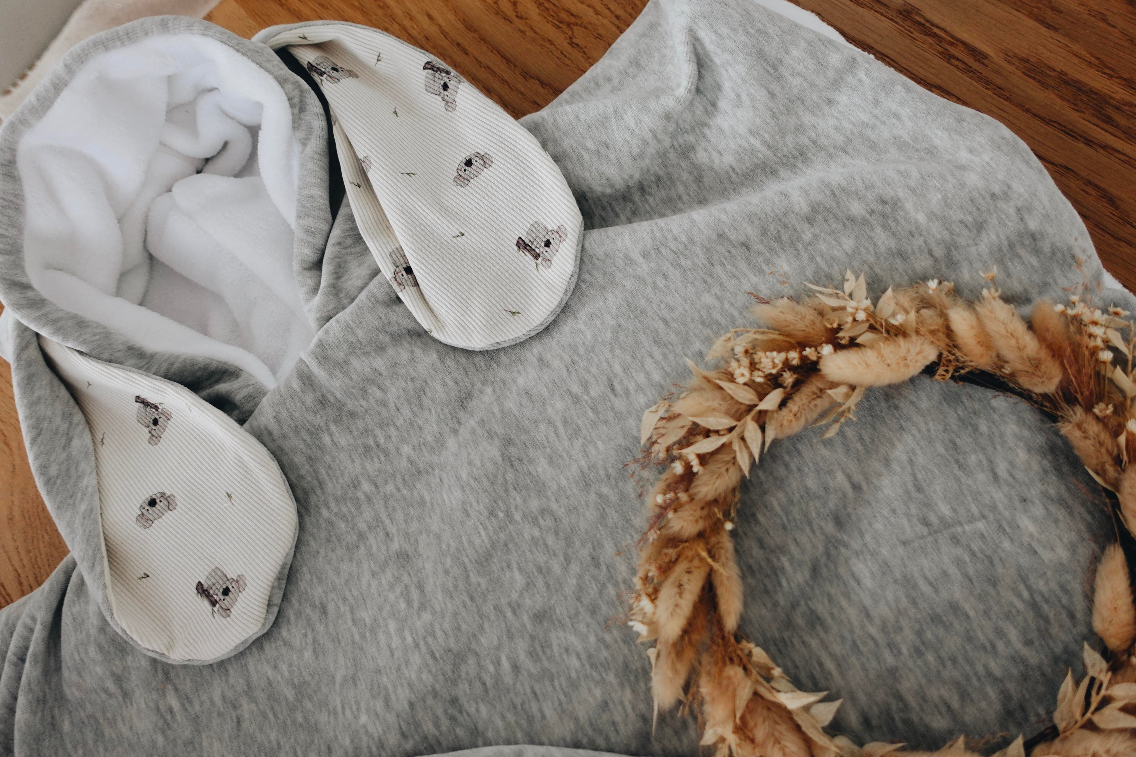 PROTOTYPE - Poncho Velours - Cute Koalas