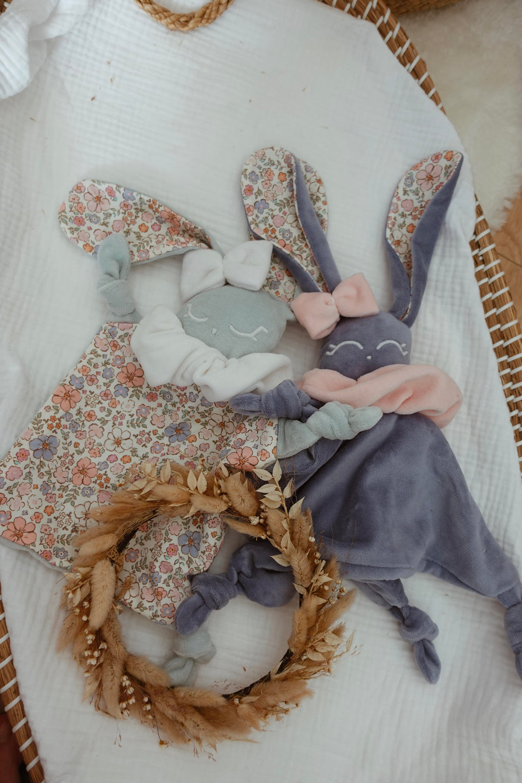 Doudou Velours Câlin Noeuds - Blush et Pastel