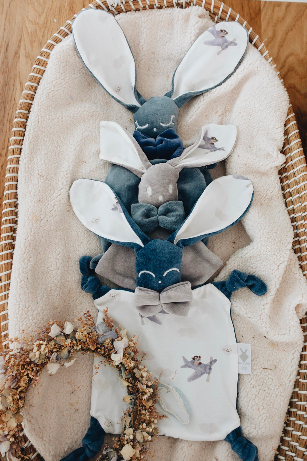 PROTOTYPE - Bébé Doudou Velours - Airplane