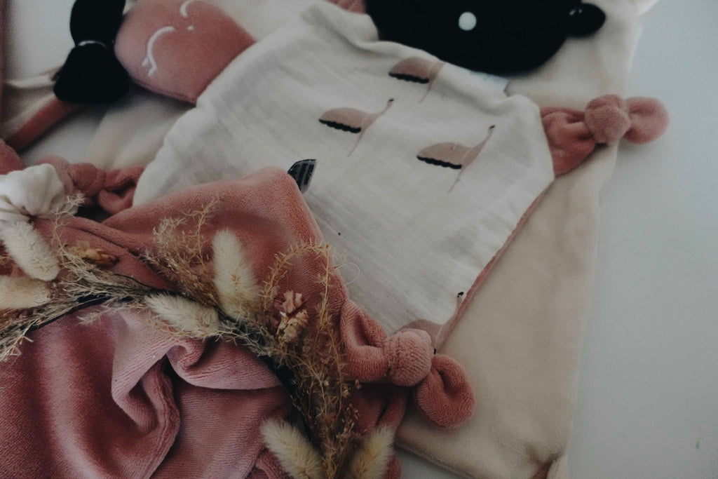 Doudou Velours Chouchou – Flamands Rose
