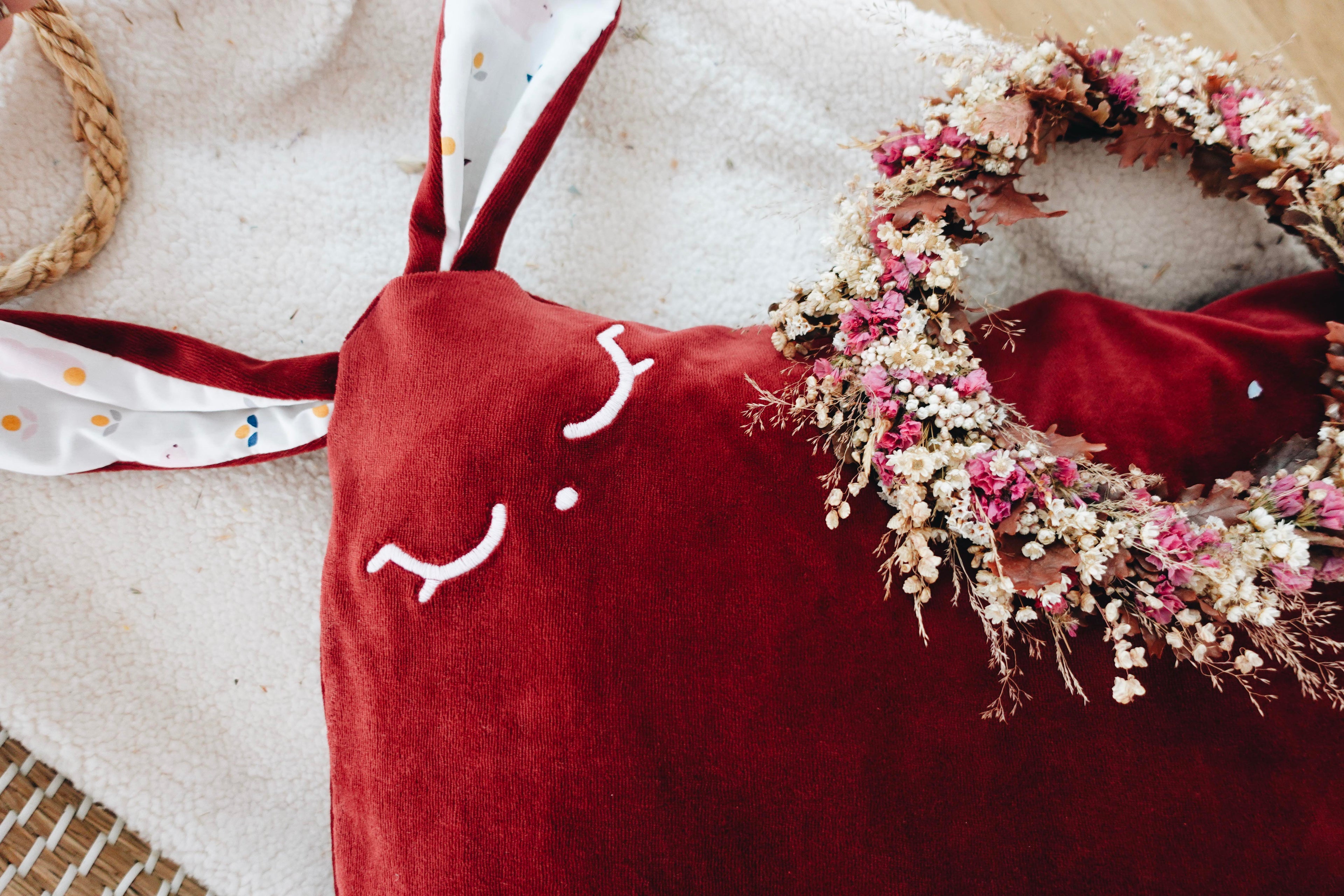 PROTOTYPE - Oreiller Velours - Lapinous