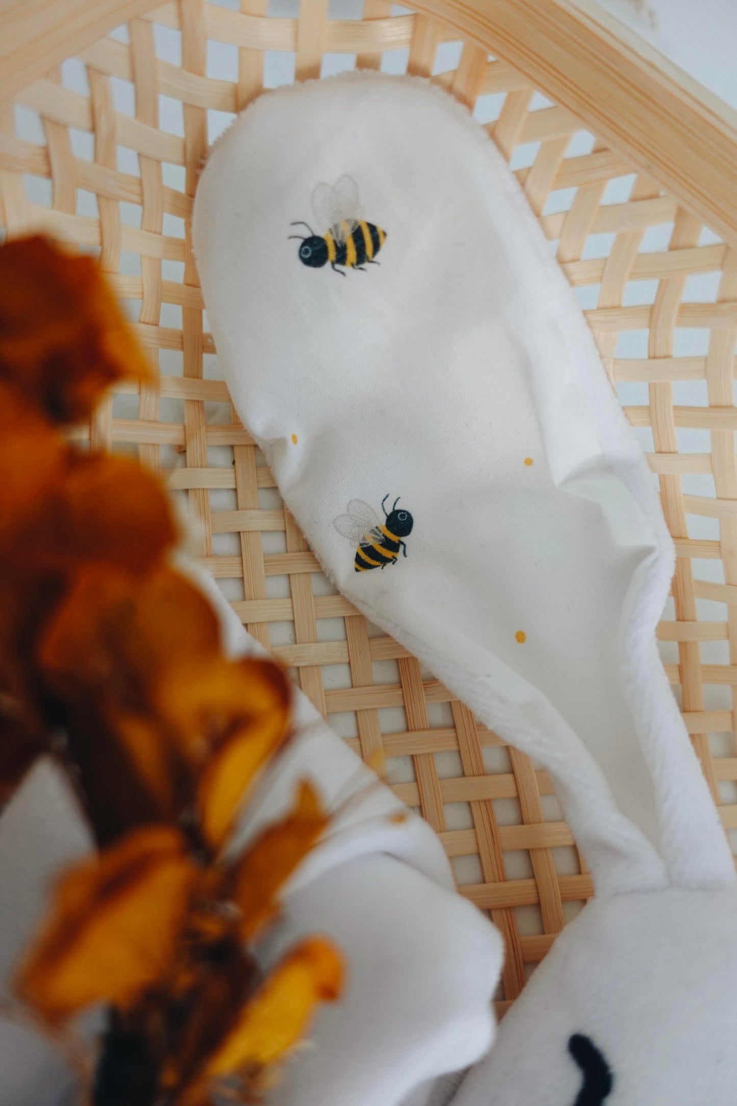 PROTOTYPE - Doudou Velours Chouchou – Abeilles