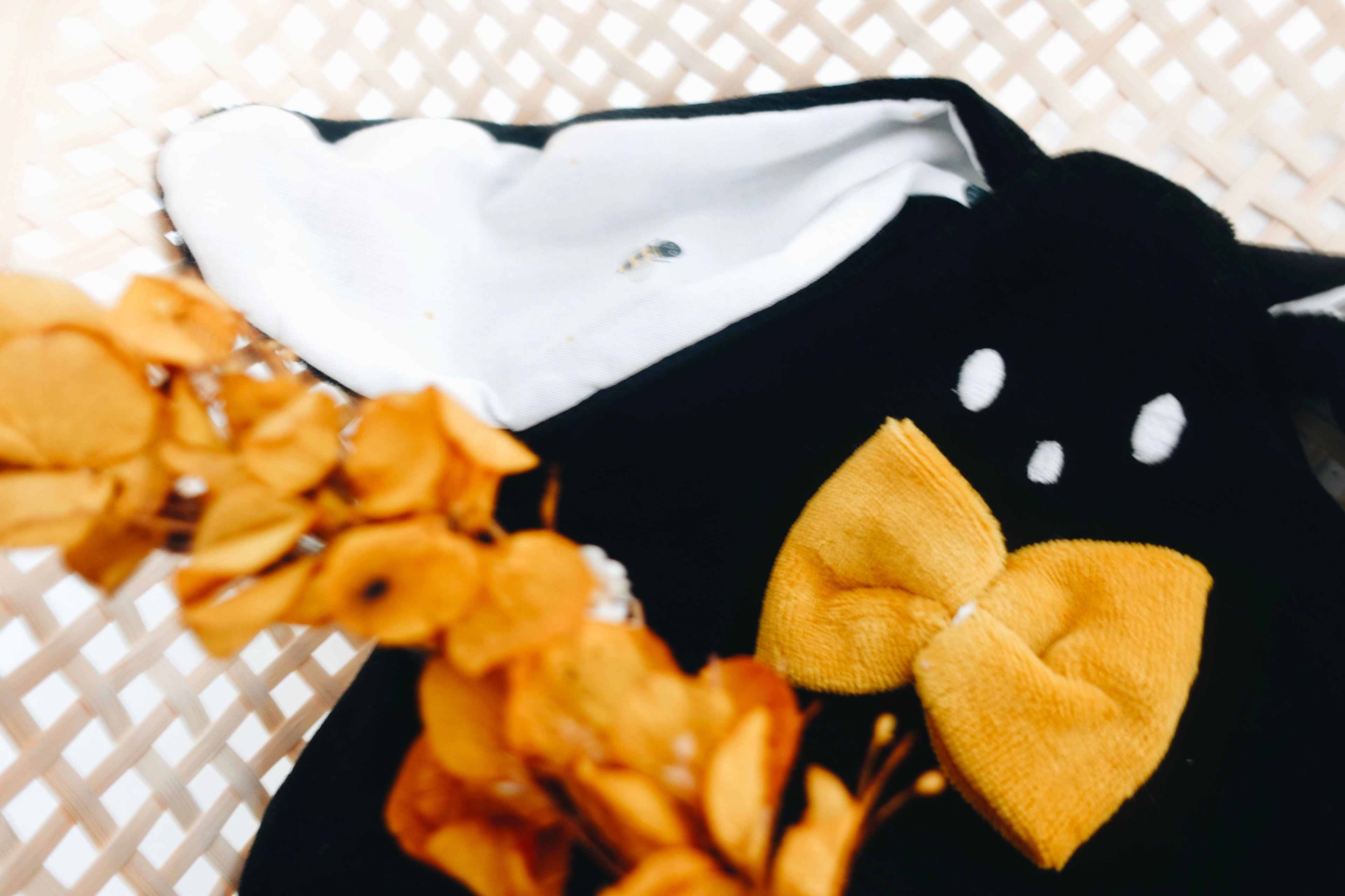 PROTOTYPE - Doudou Velours Classique Noeuds - Abeilles