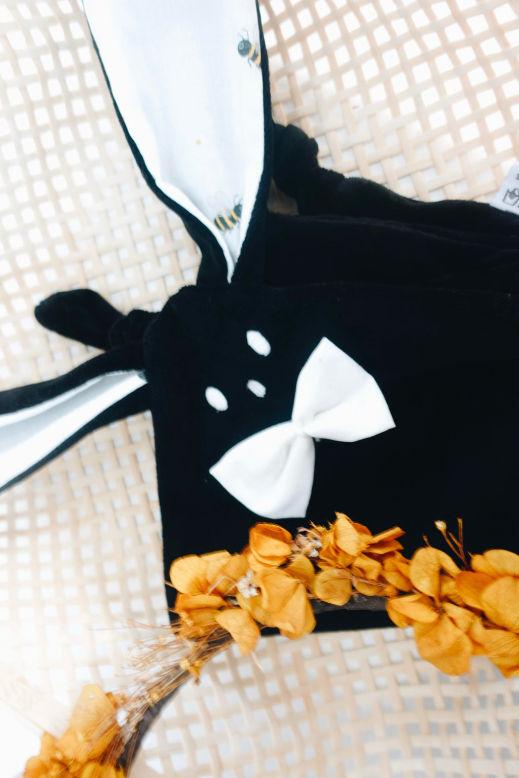 PROTOTYPE - Doudou Velours Classique Noeuds - Abeilles