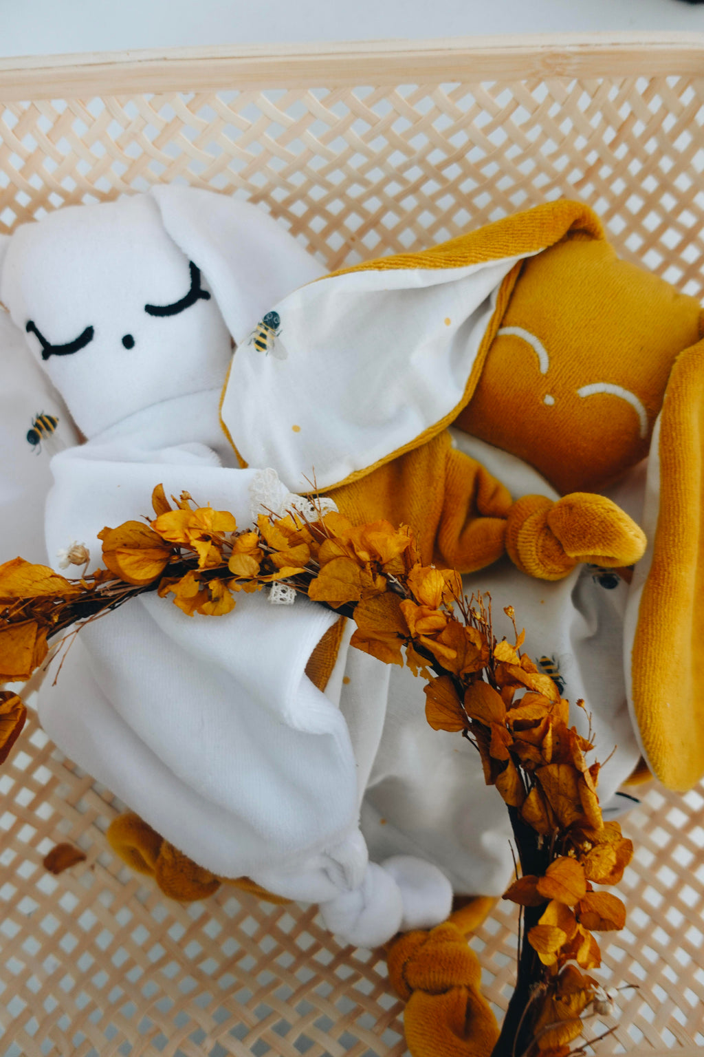 Doudou Velours Câlin Noeuds - Abeilles