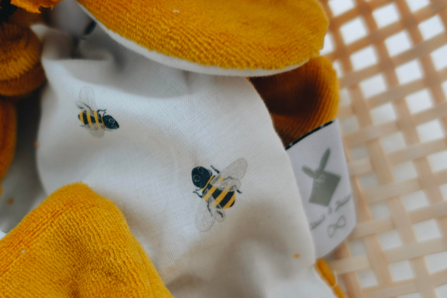 Doudou Velours Chouchou – Abeilles