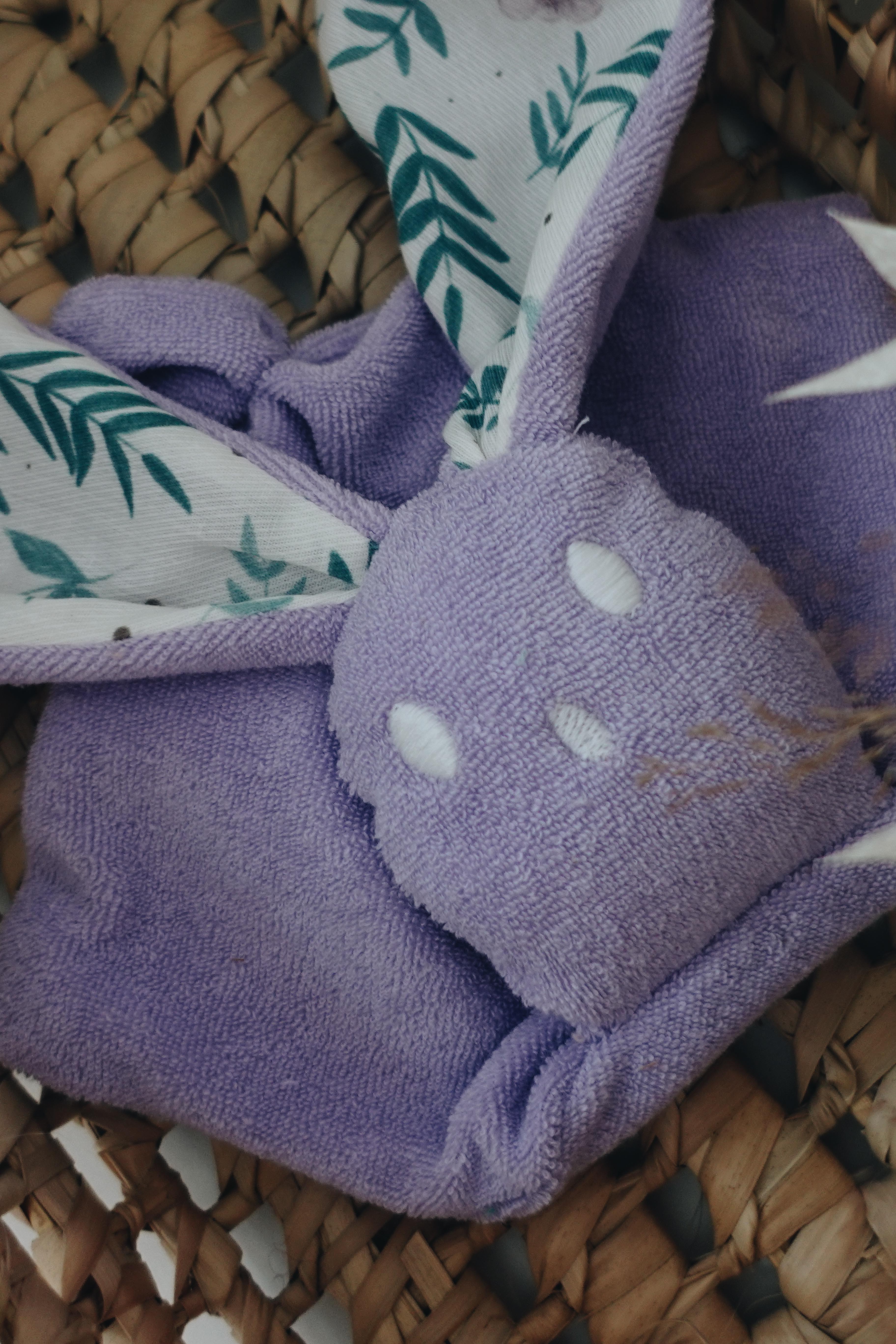 PROTOTYPE - Bébé Doudou Eponge - La Biche aux Pivoines