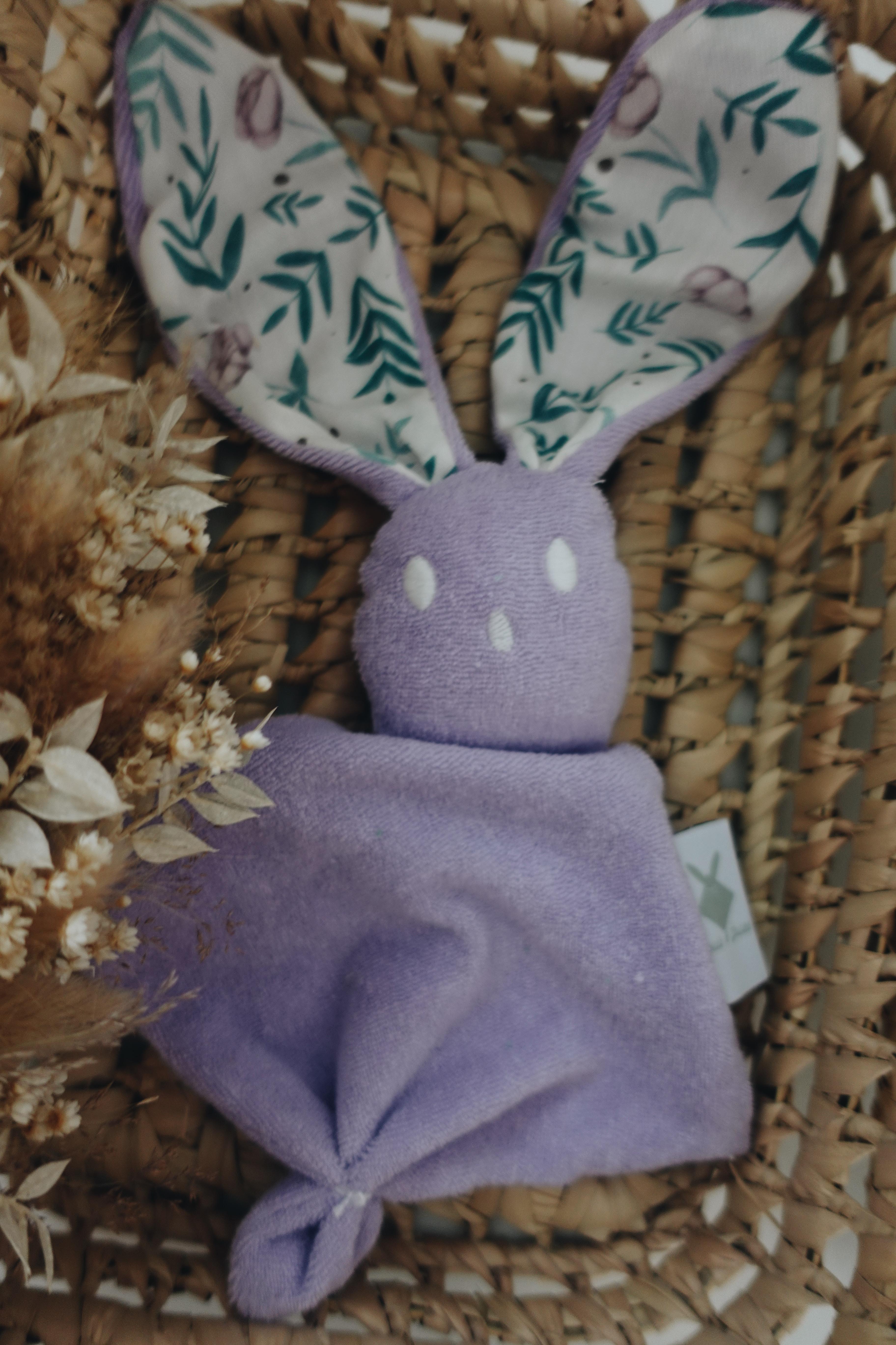 PROTOTYPE - Bébé Doudou Eponge - La Biche aux Pivoines