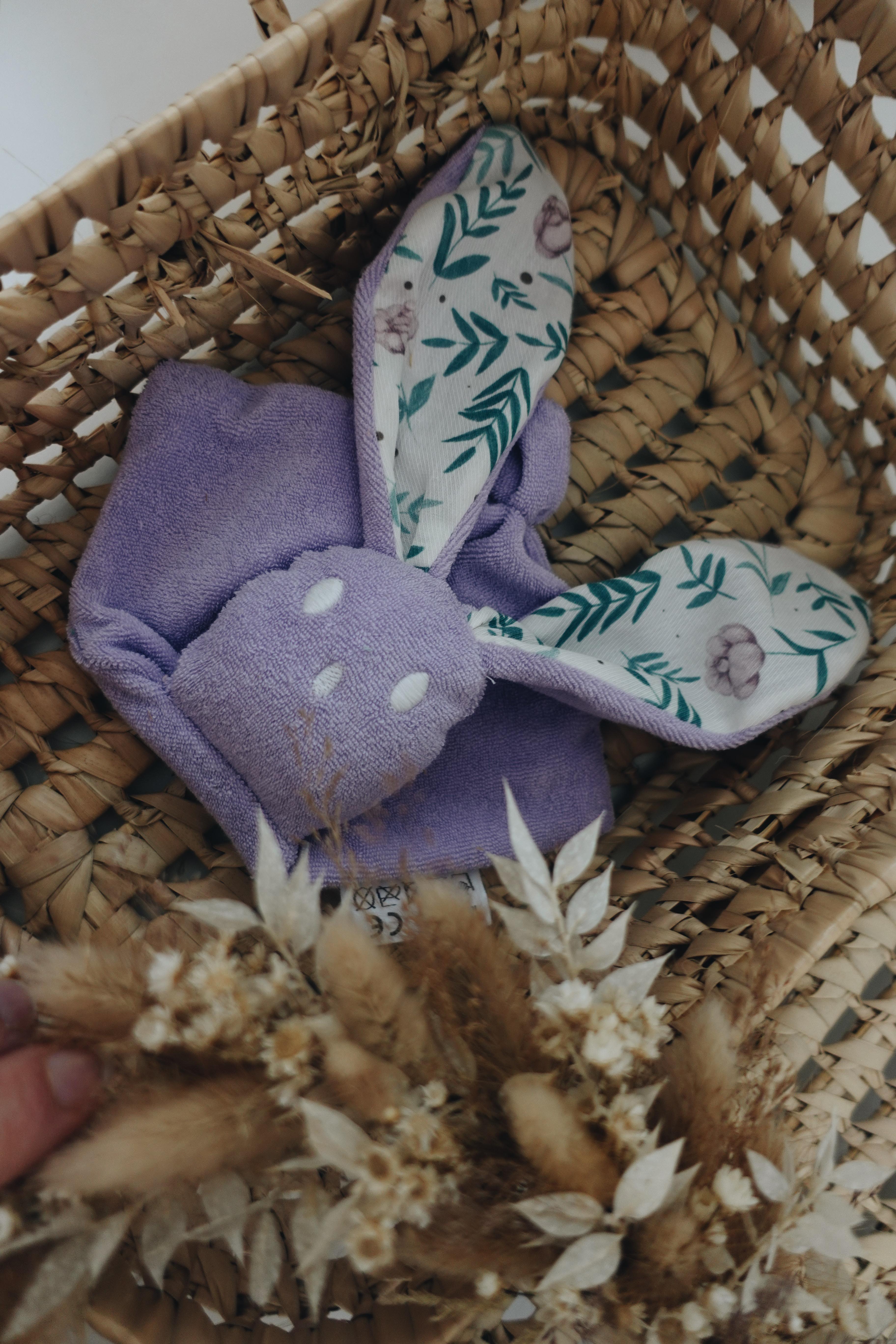 PROTOTYPE - Bébé Doudou Eponge - La Biche aux Pivoines