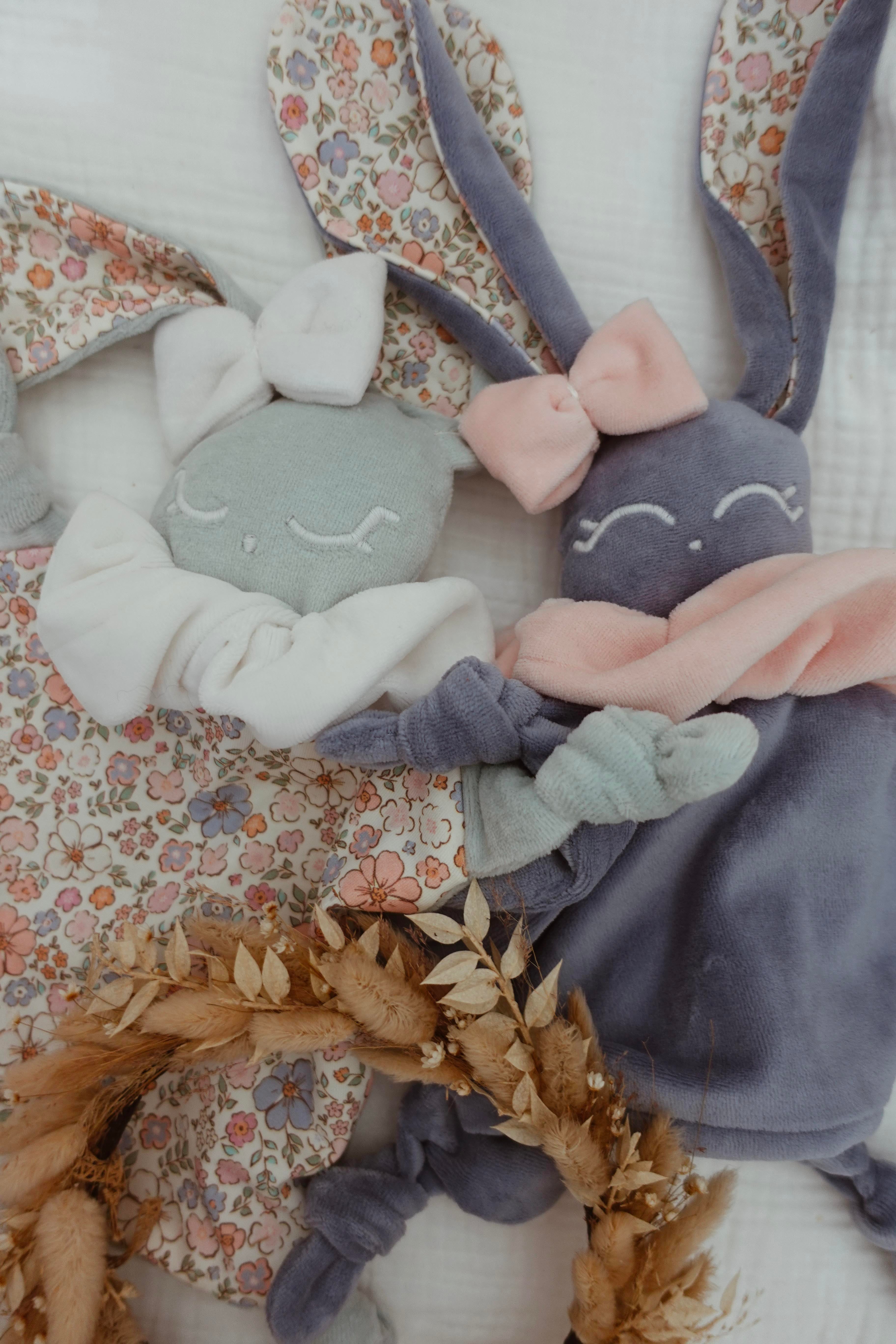 Doudou Velours Câlin Noeuds - Blush et Pastel