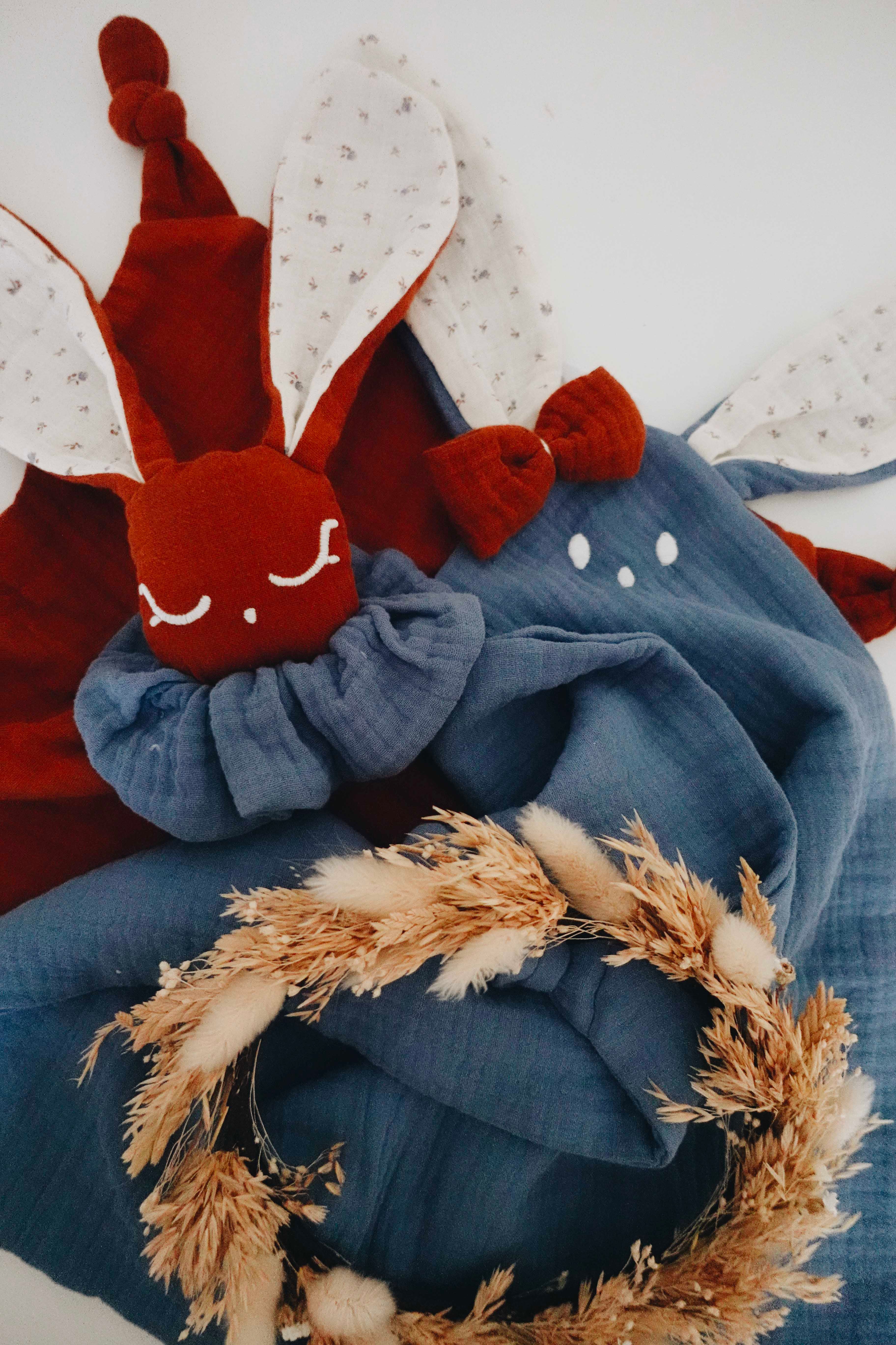 Doudou Lange Cocooning Noeuds - Blue Leaves