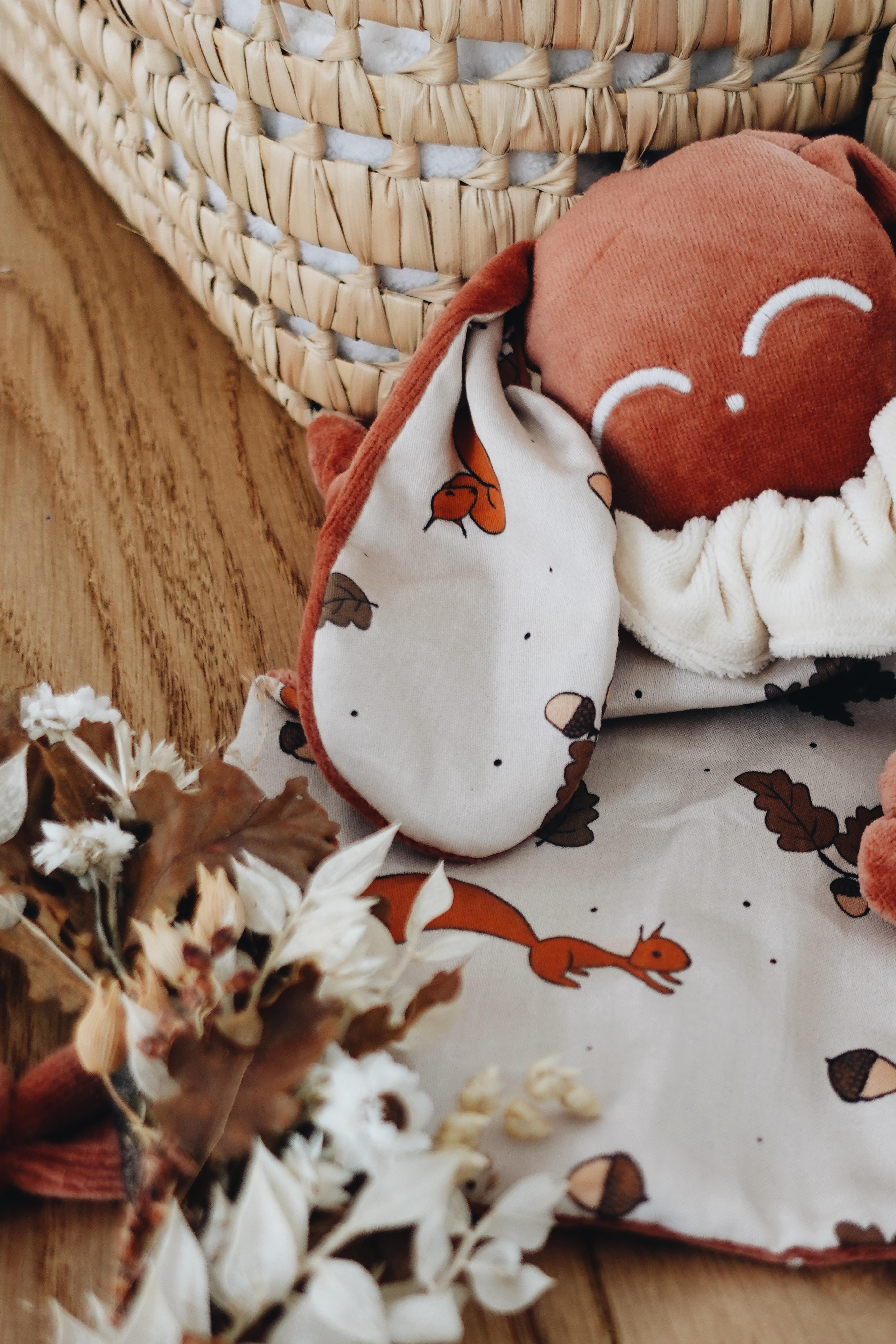 PROTOTYPE - Doudou Velours Chouchou - Ecureuil