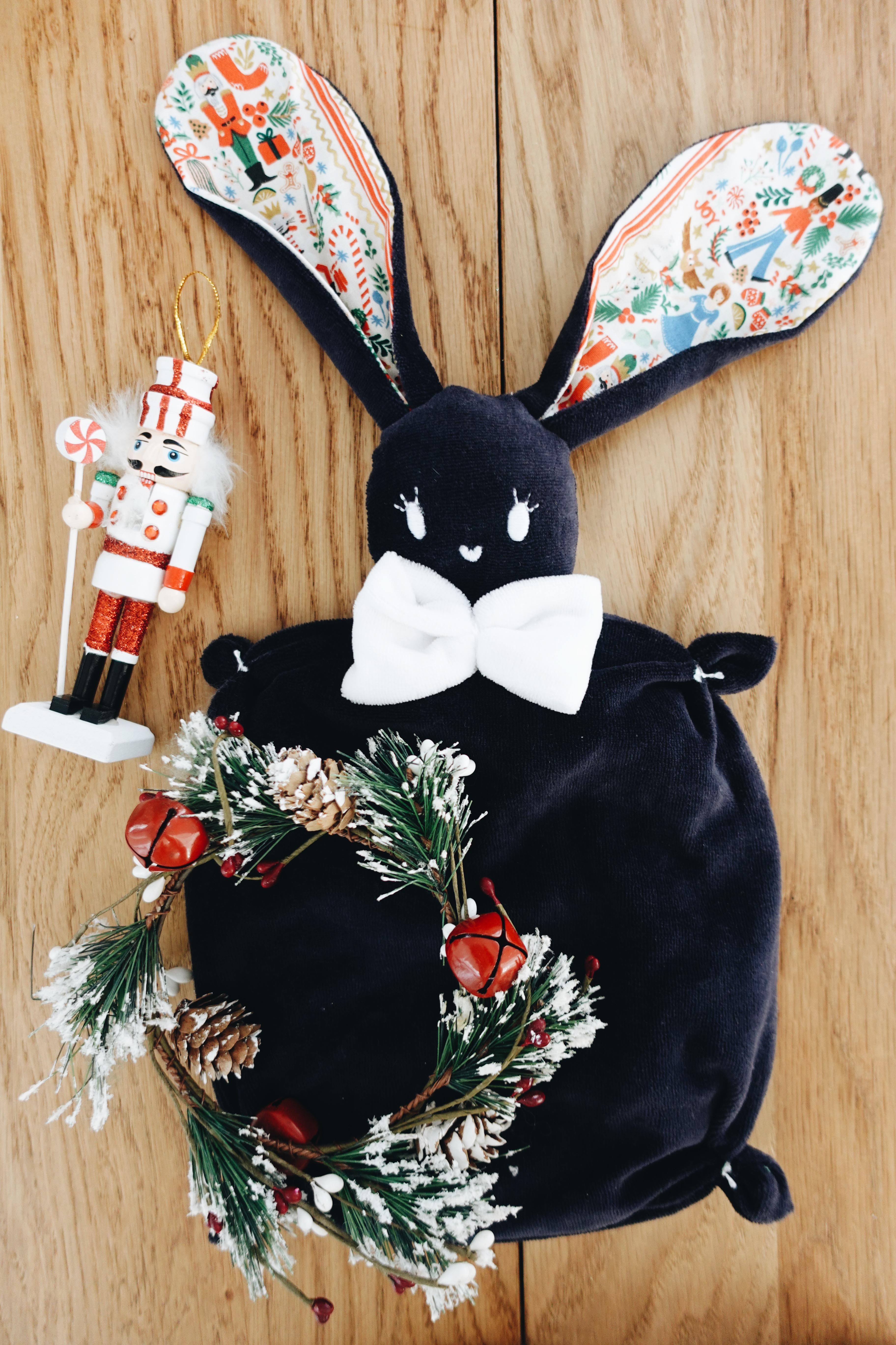 PROTOTYPE - Bouillotte noyaux de cerise velours - Deck the Halls